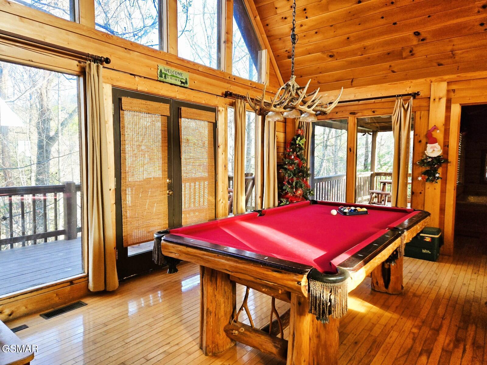 1529 Boo Boos Way Sevierville TN 37862