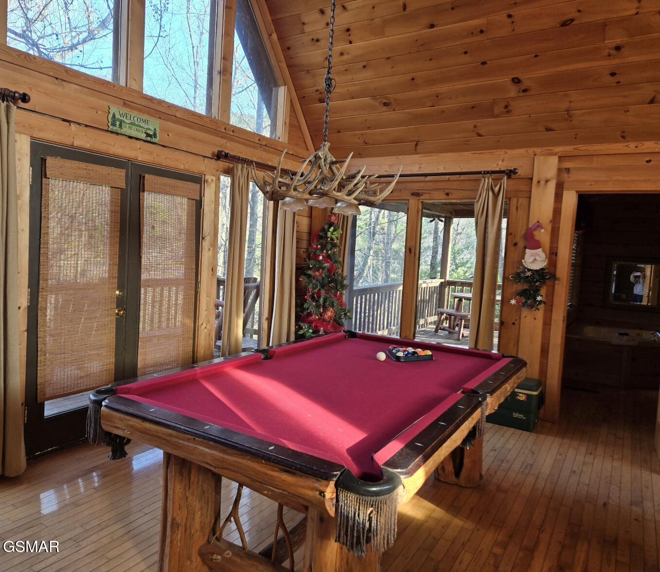 1529 Boo Boos Way Sevierville TN 37862