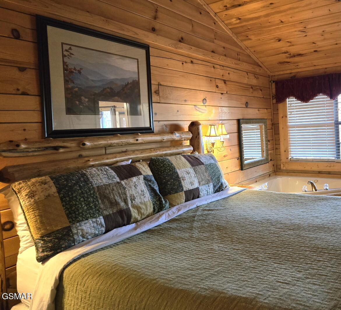 1529 Boo Boos Way Sevierville TN 37862