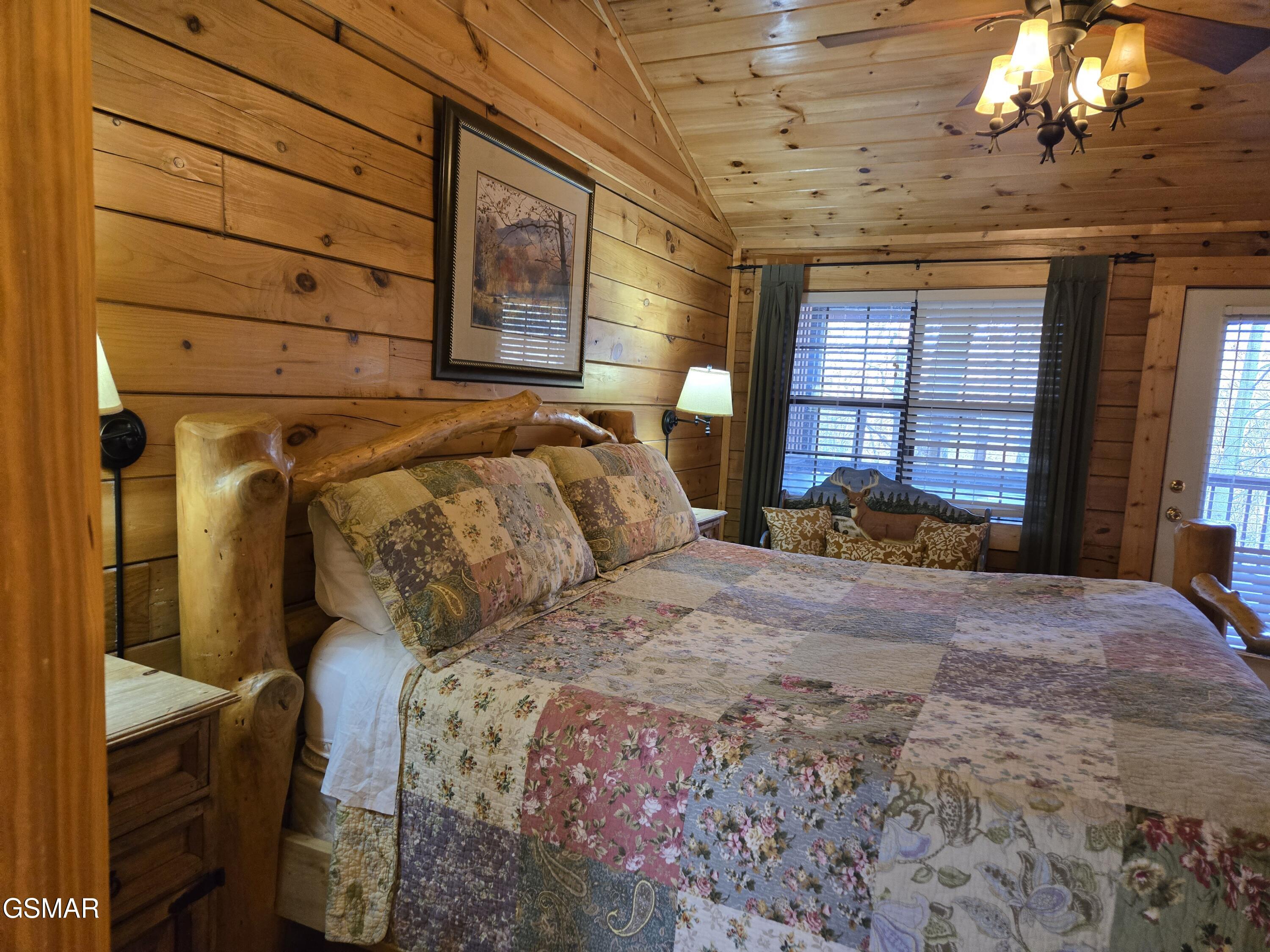 1529 Boo Boos Way Sevierville TN 37862