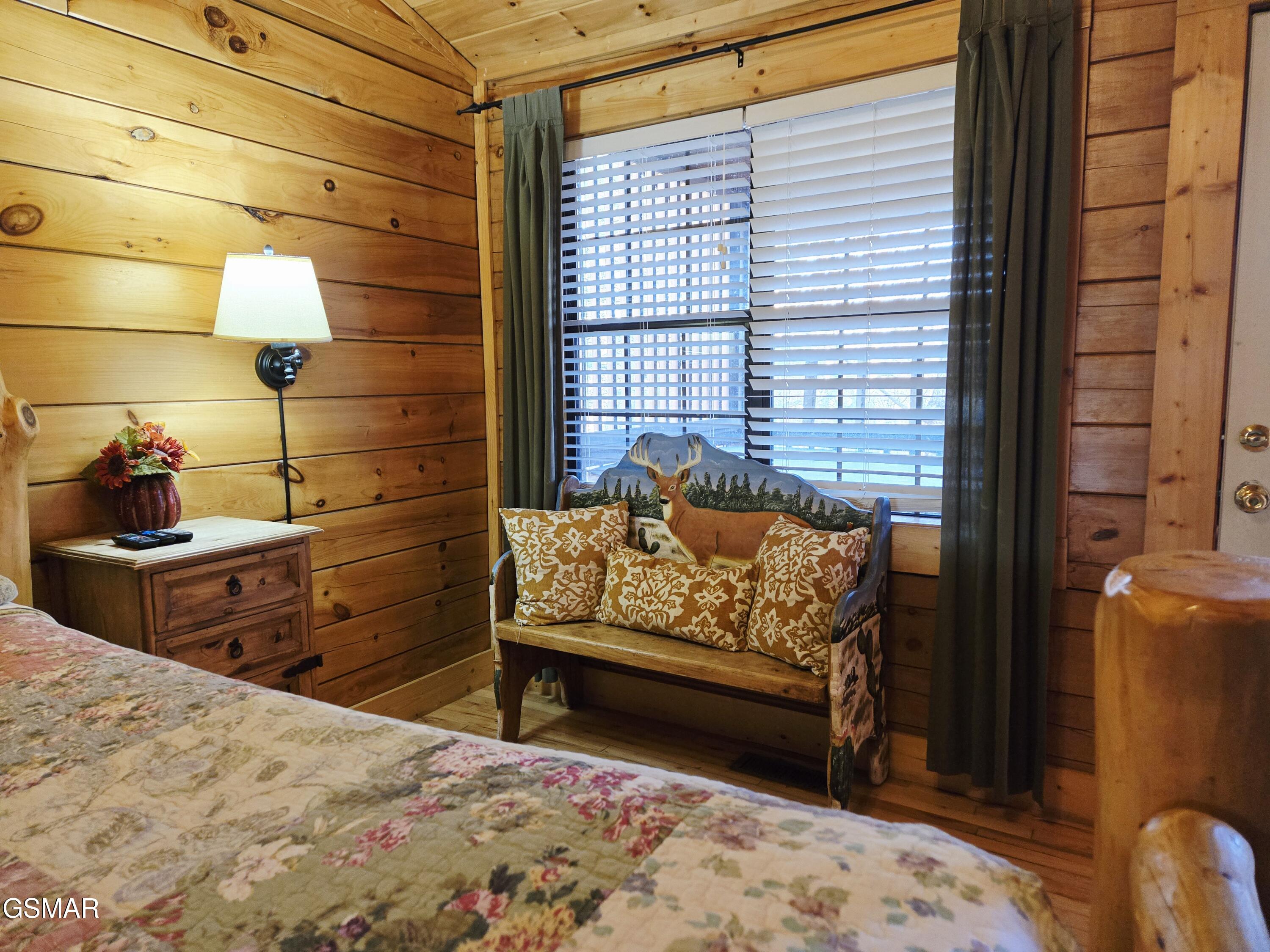 1529 Boo Boos Way Sevierville TN 37862