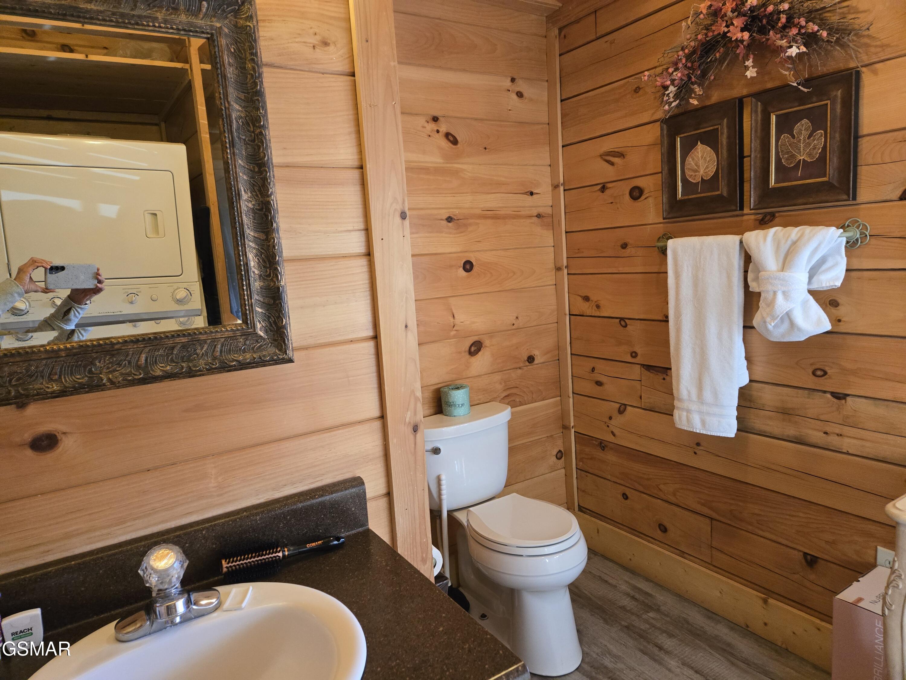 1529 Boo Boos Way Sevierville TN 37862