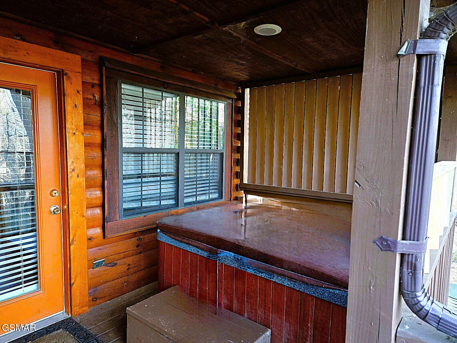 1529 Boo Boos Way Sevierville TN 37862