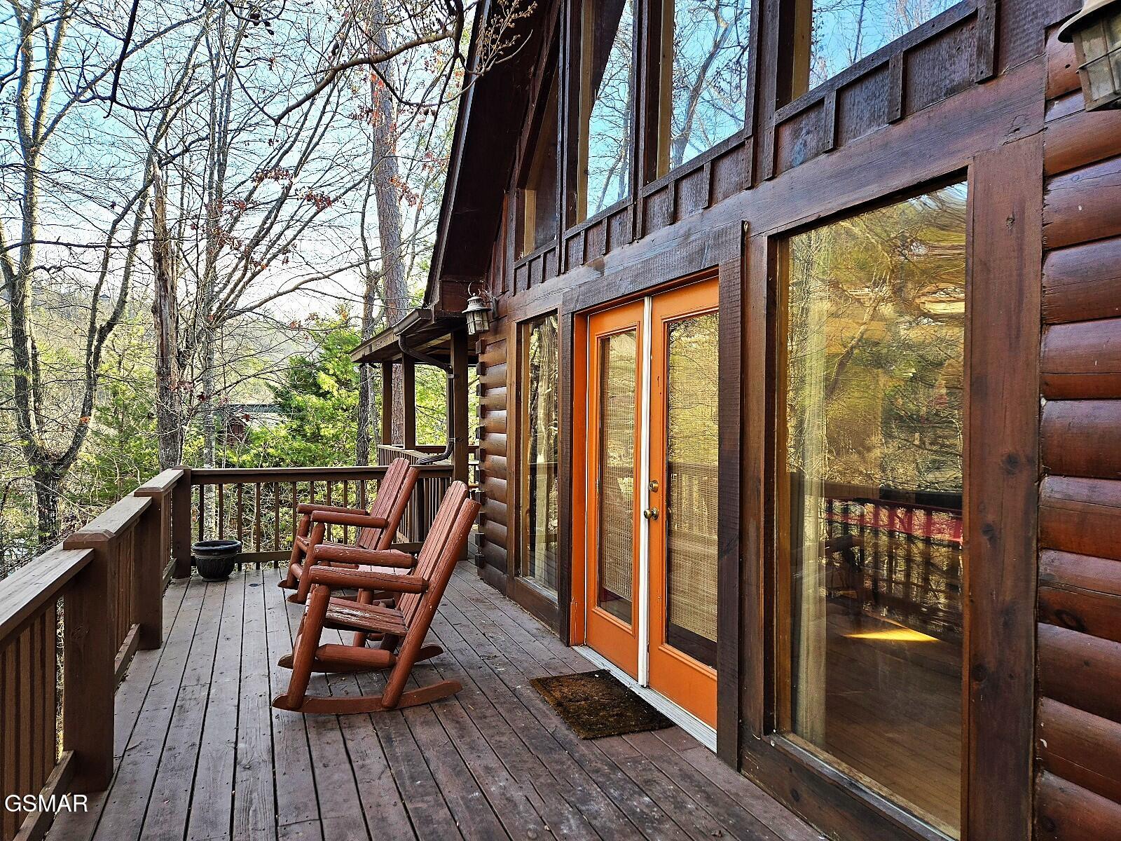 1529 Boo Boos Way Sevierville TN 37862