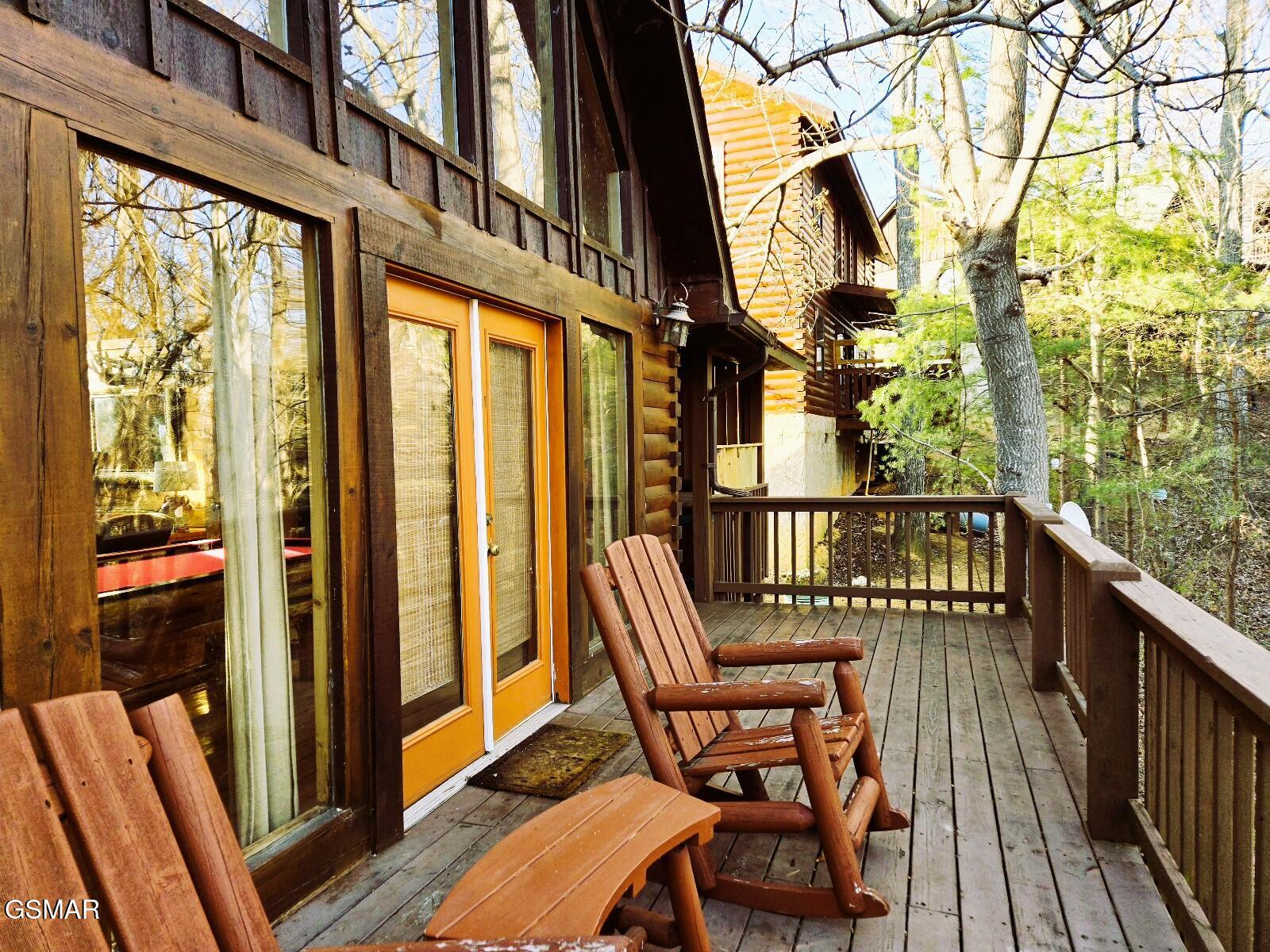 1529 Boo Boos Way Sevierville TN 37862