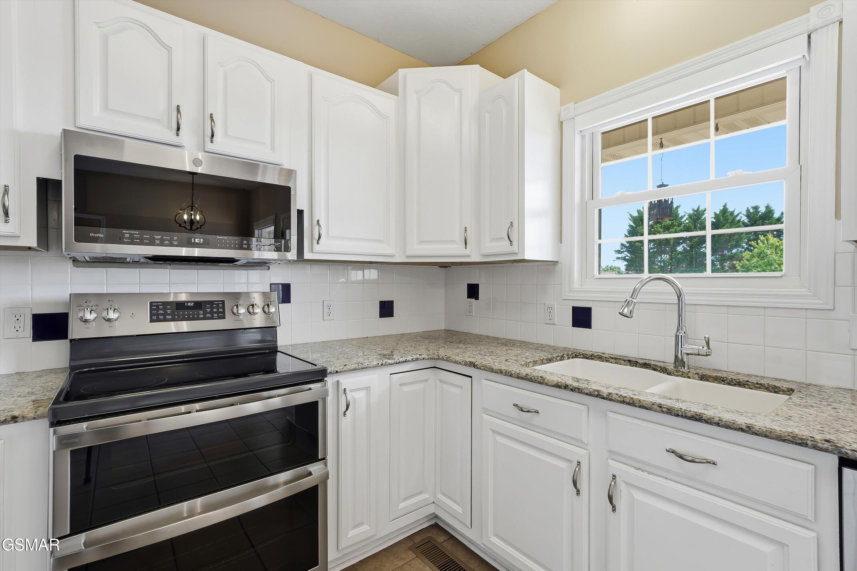 2605 Covington Circle Sevierville TN 37876