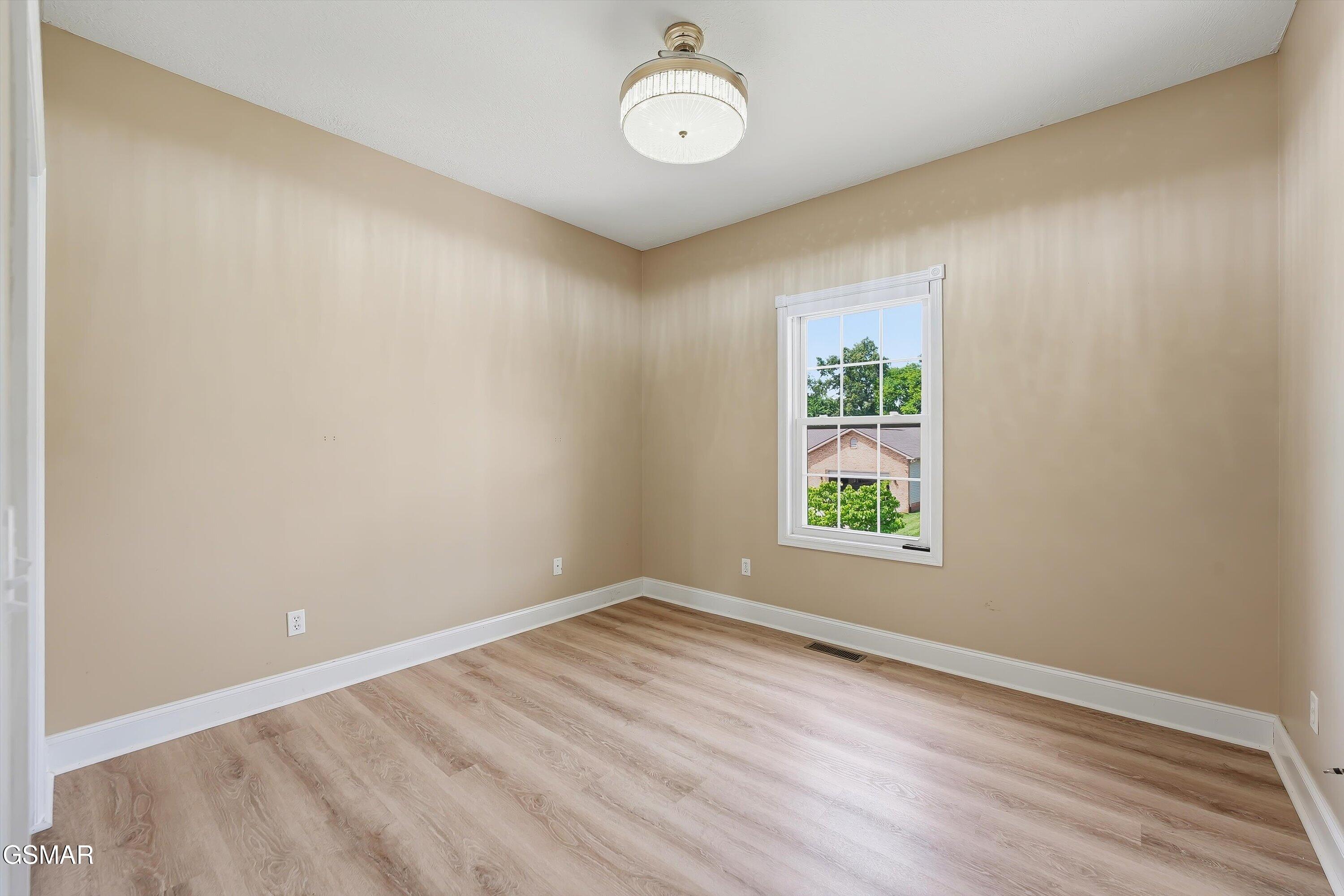 2605 Covington Circle Sevierville TN 37876
