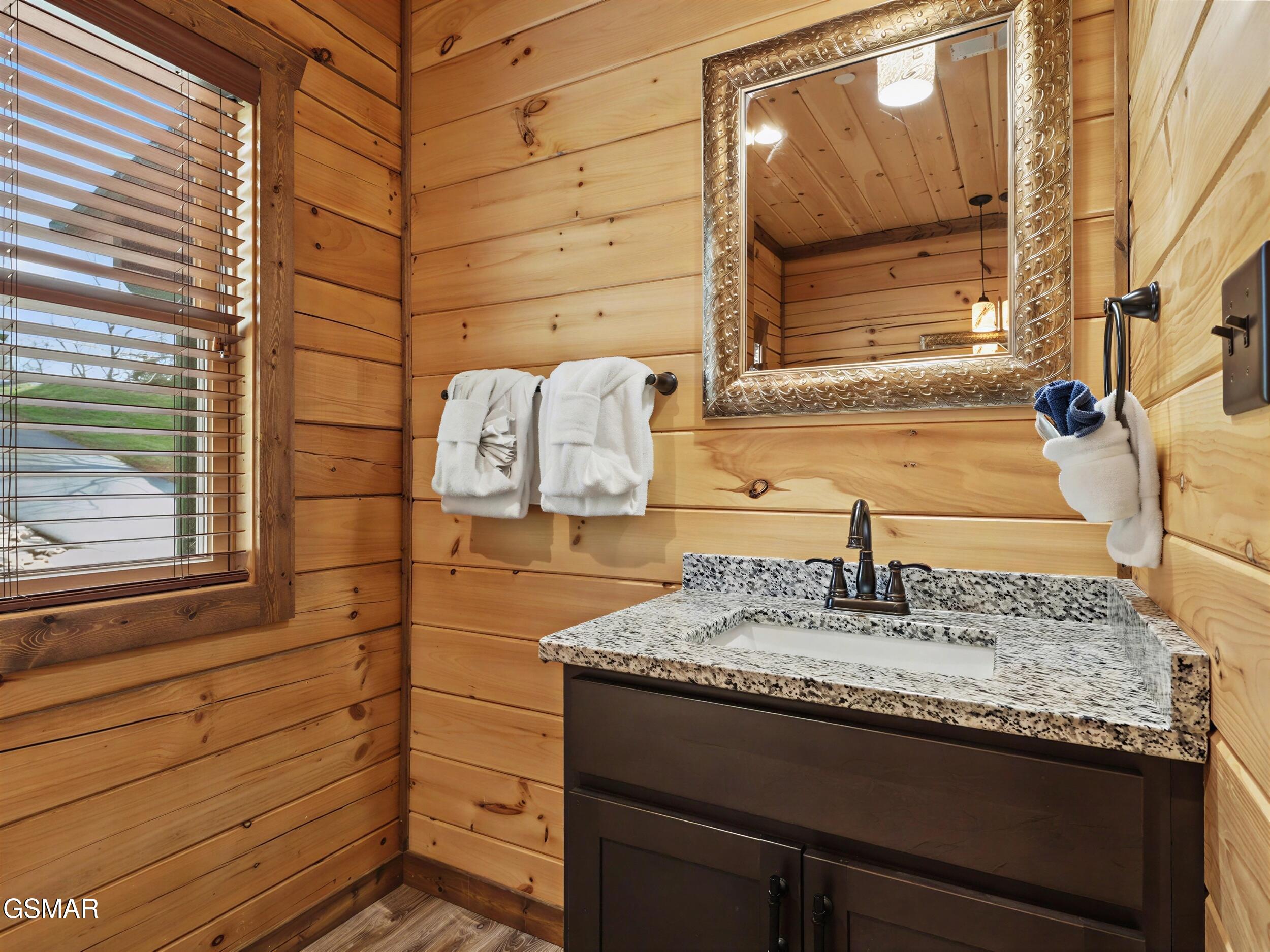 3227 White Falcon Way Pigeon Forge TN 37863