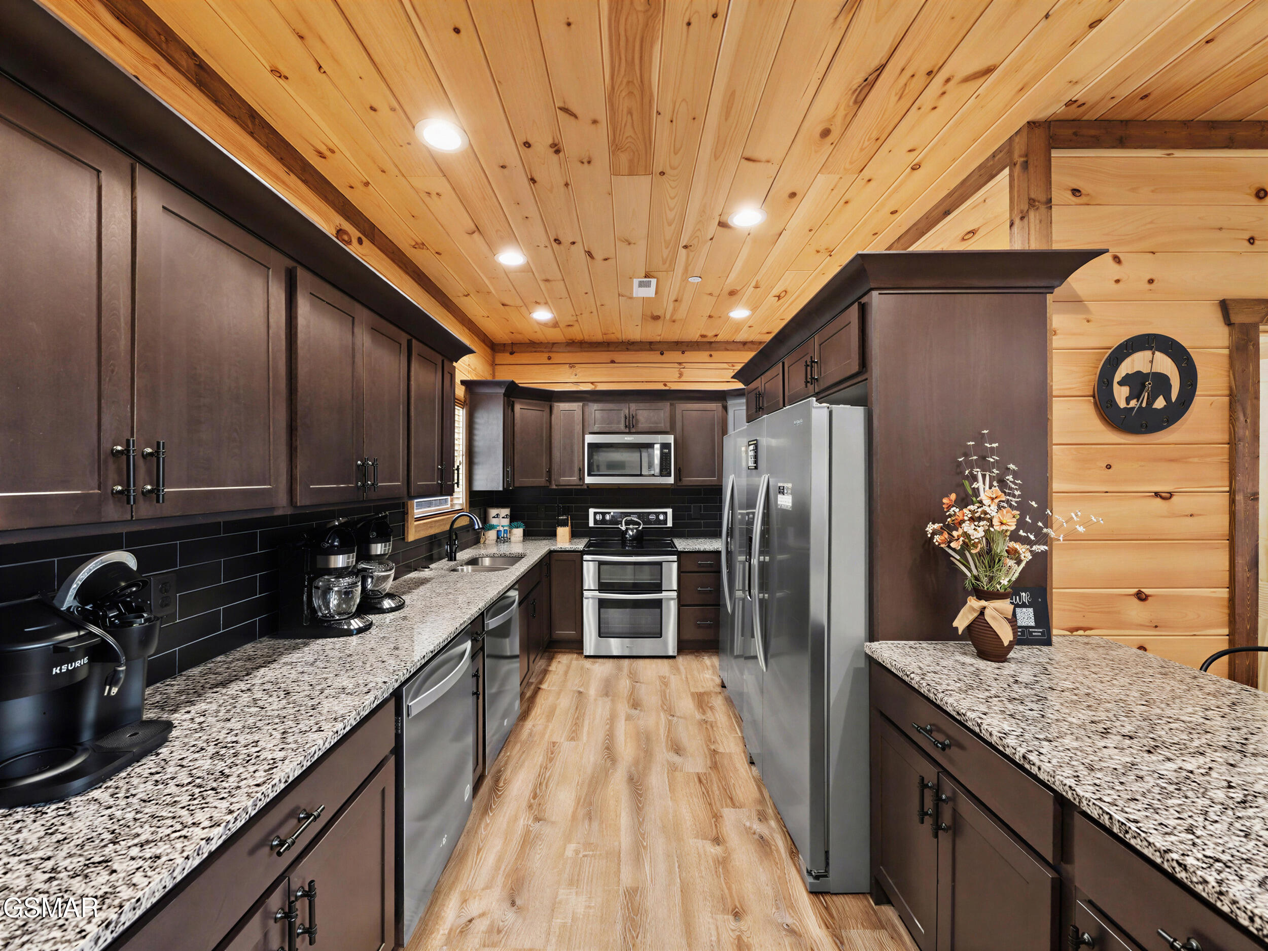 3227 White Falcon Way Pigeon Forge TN 37863