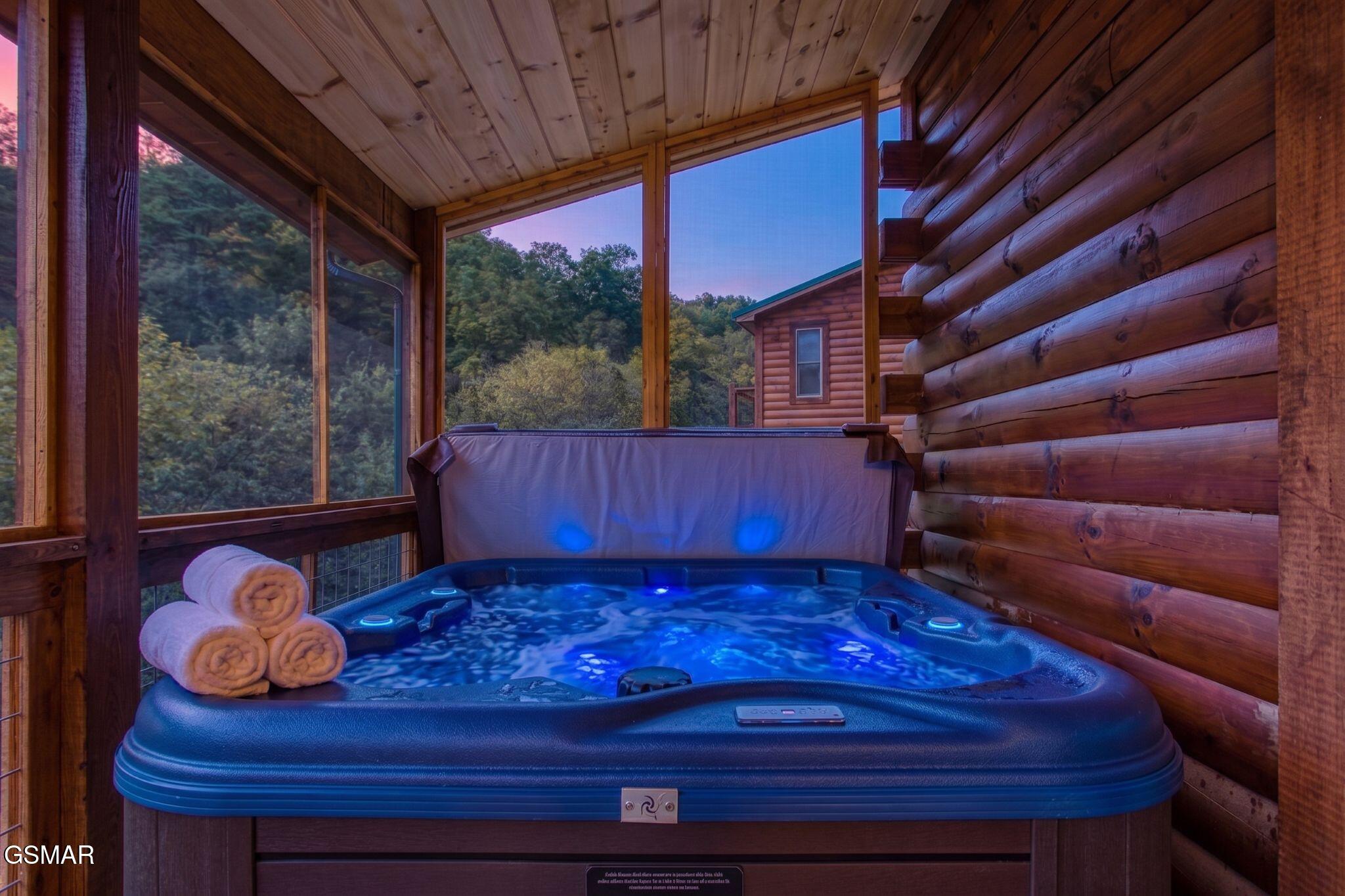 3227 White Falcon Way Pigeon Forge TN 37863