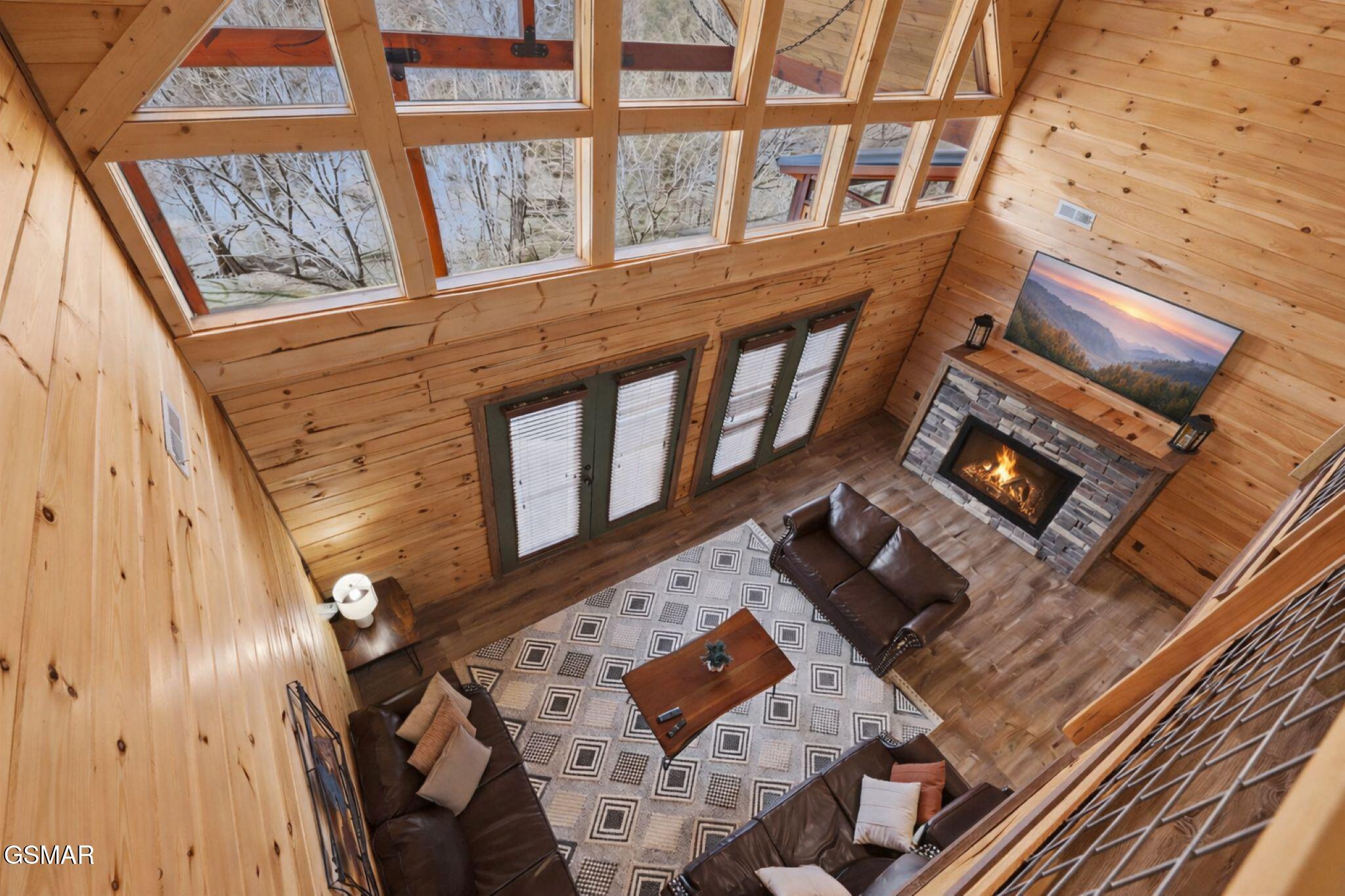 3227 White Falcon Way Pigeon Forge TN 37863