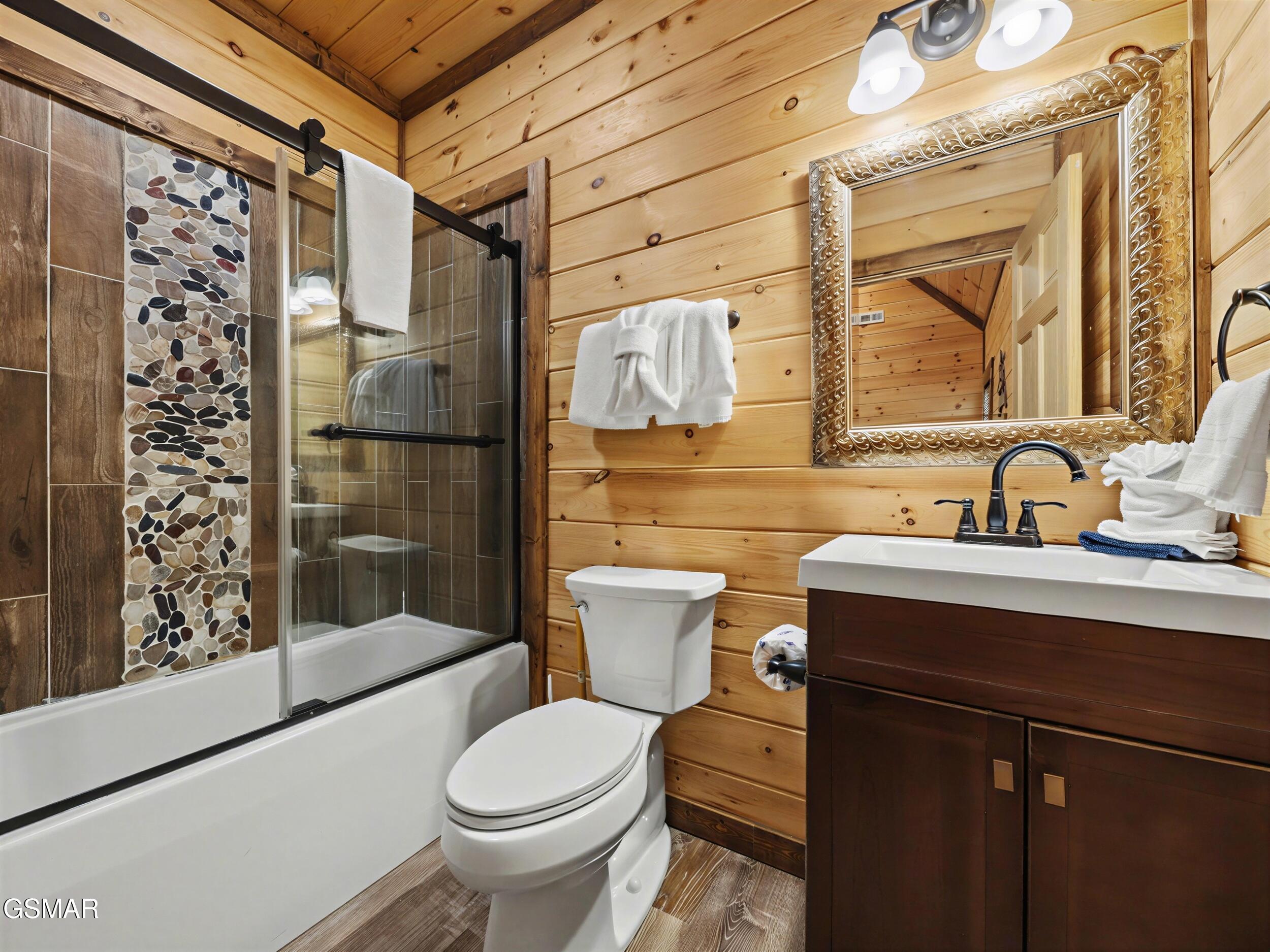 3227 White Falcon Way Pigeon Forge TN 37863