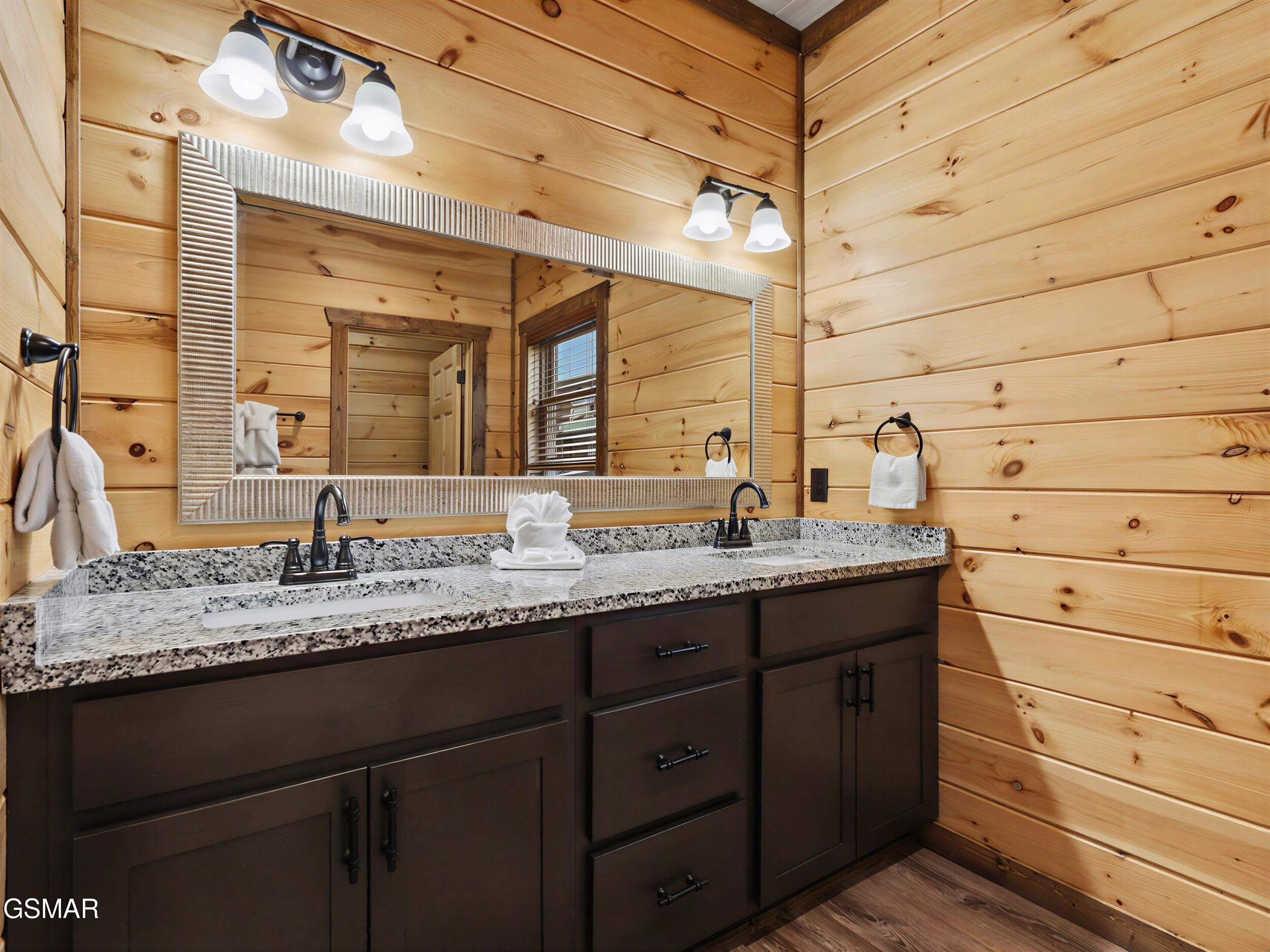 3227 White Falcon Way Pigeon Forge TN 37863