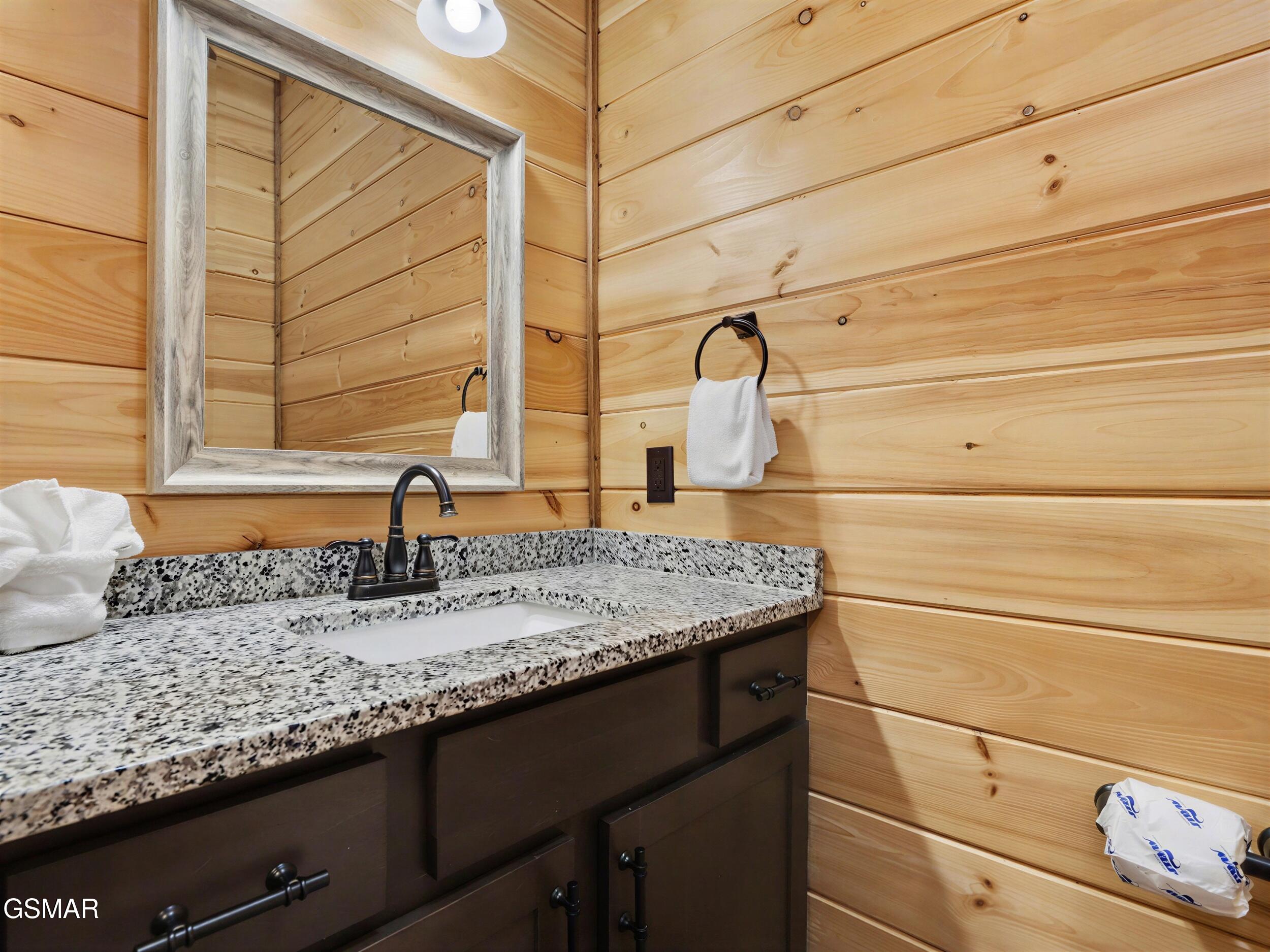 3227 White Falcon Way Pigeon Forge TN 37863