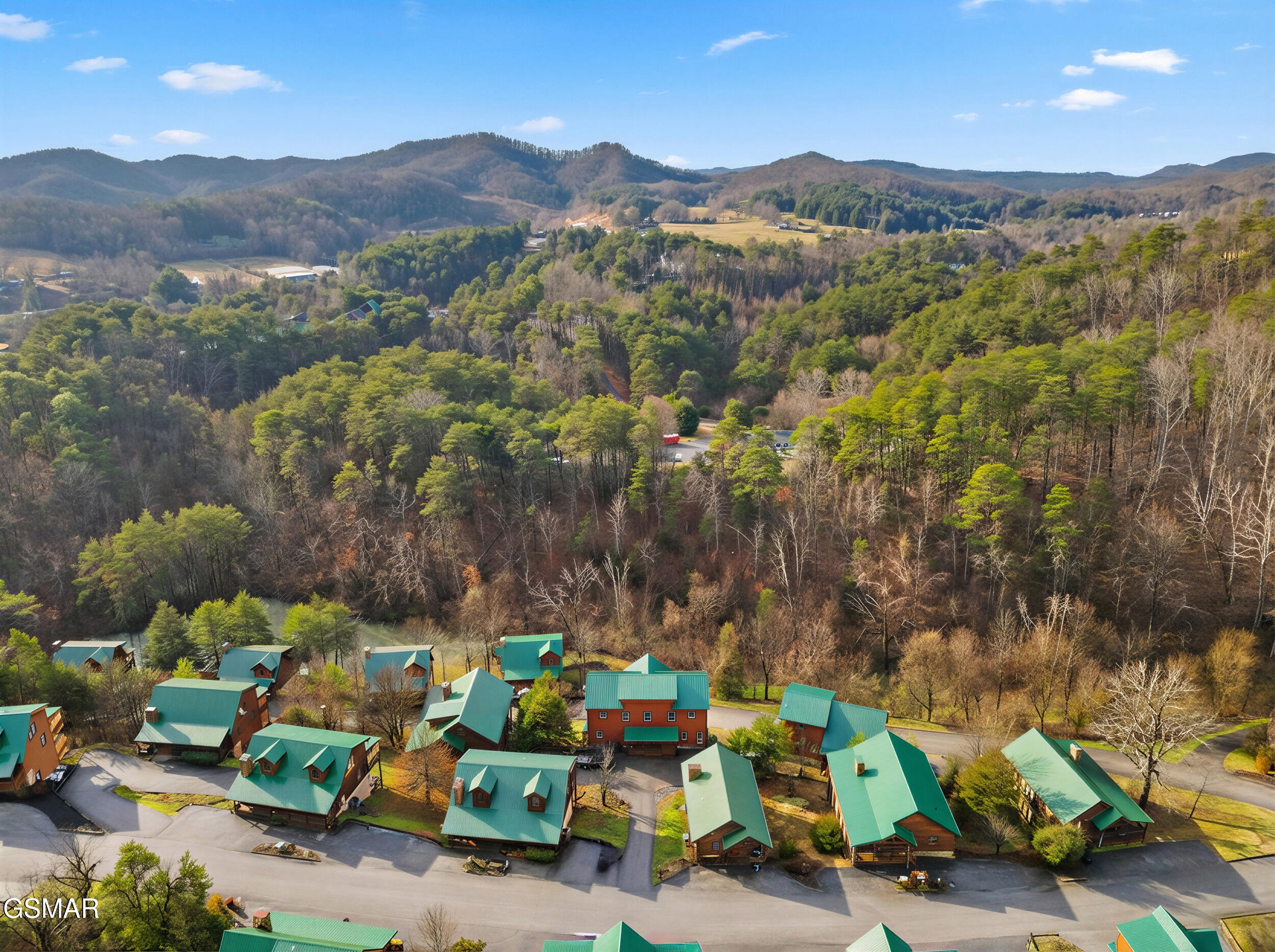 3227 White Falcon Way Pigeon Forge TN 37863