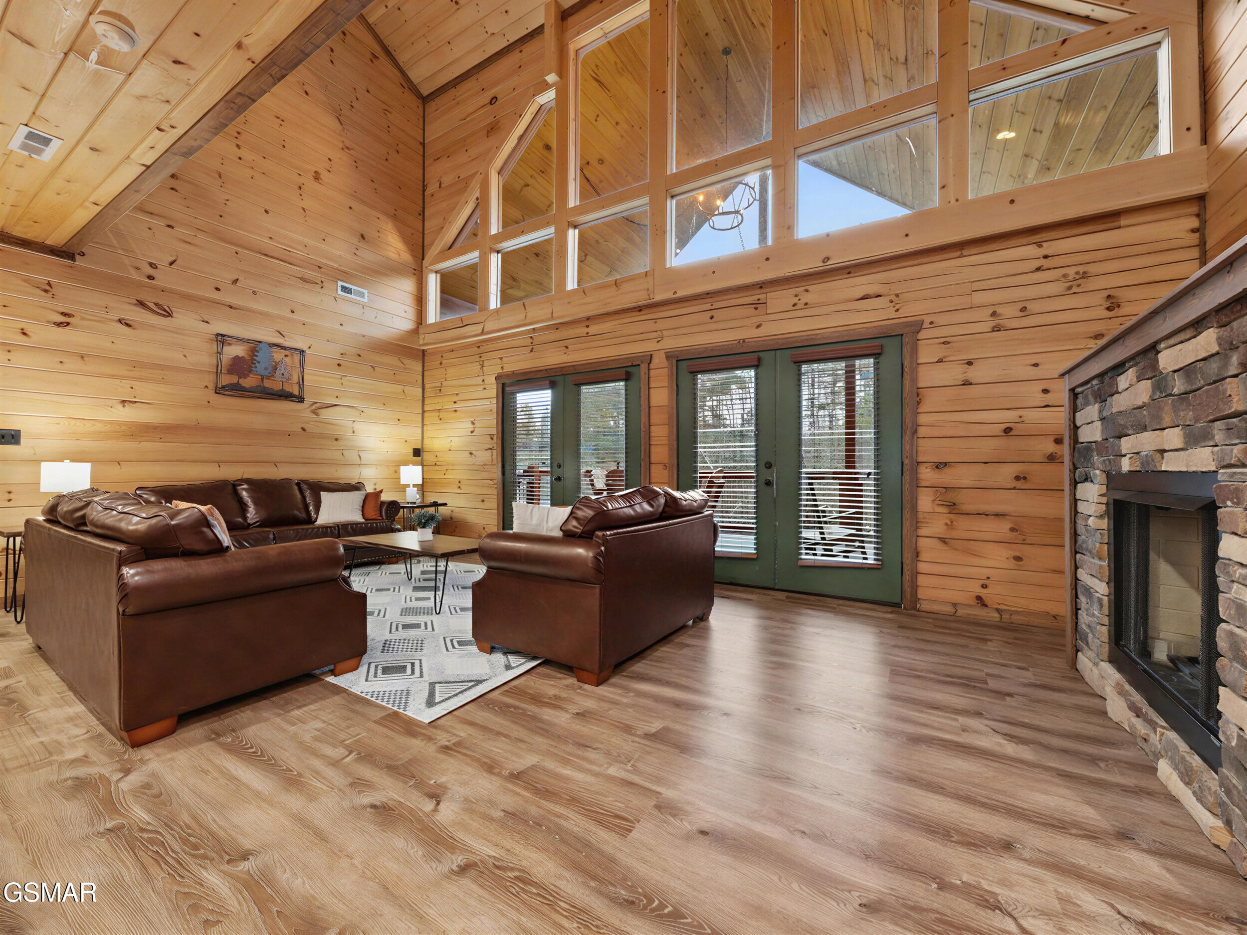 3227 White Falcon Way Pigeon Forge TN 37863