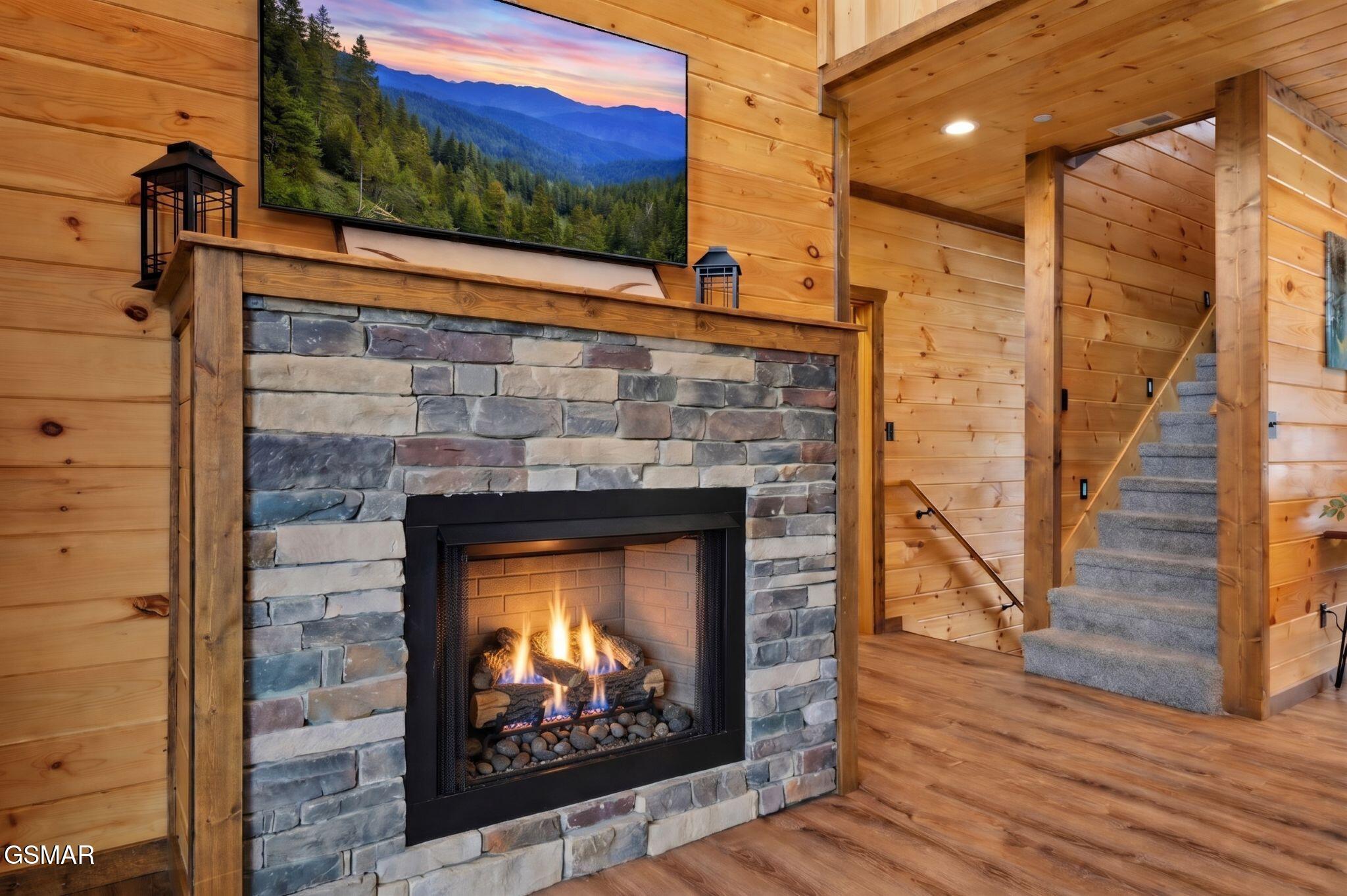 3227 White Falcon Way Pigeon Forge TN 37863