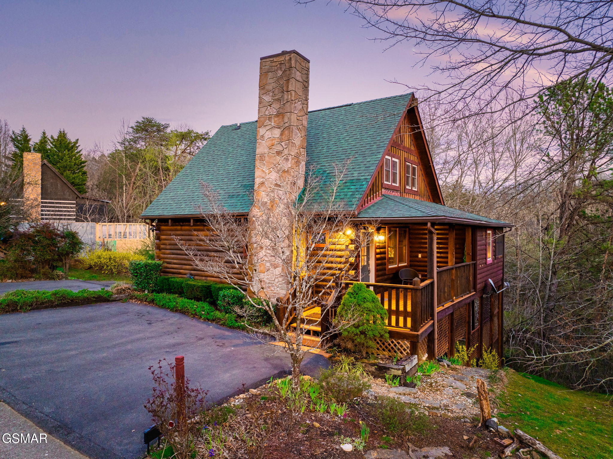 1008 Walini Way Sevierville TN 37876