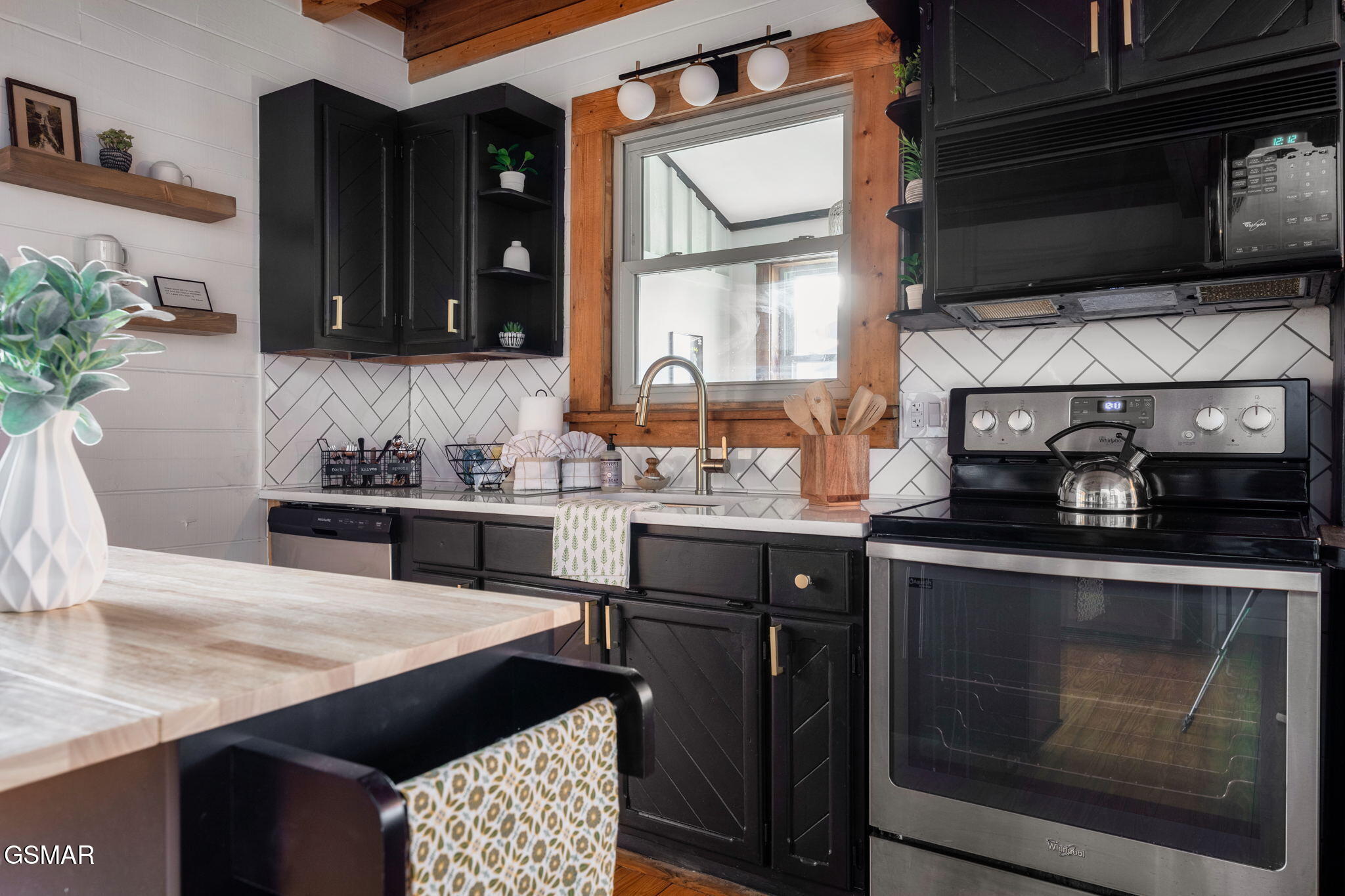 1008 Walini Way Sevierville TN 37876