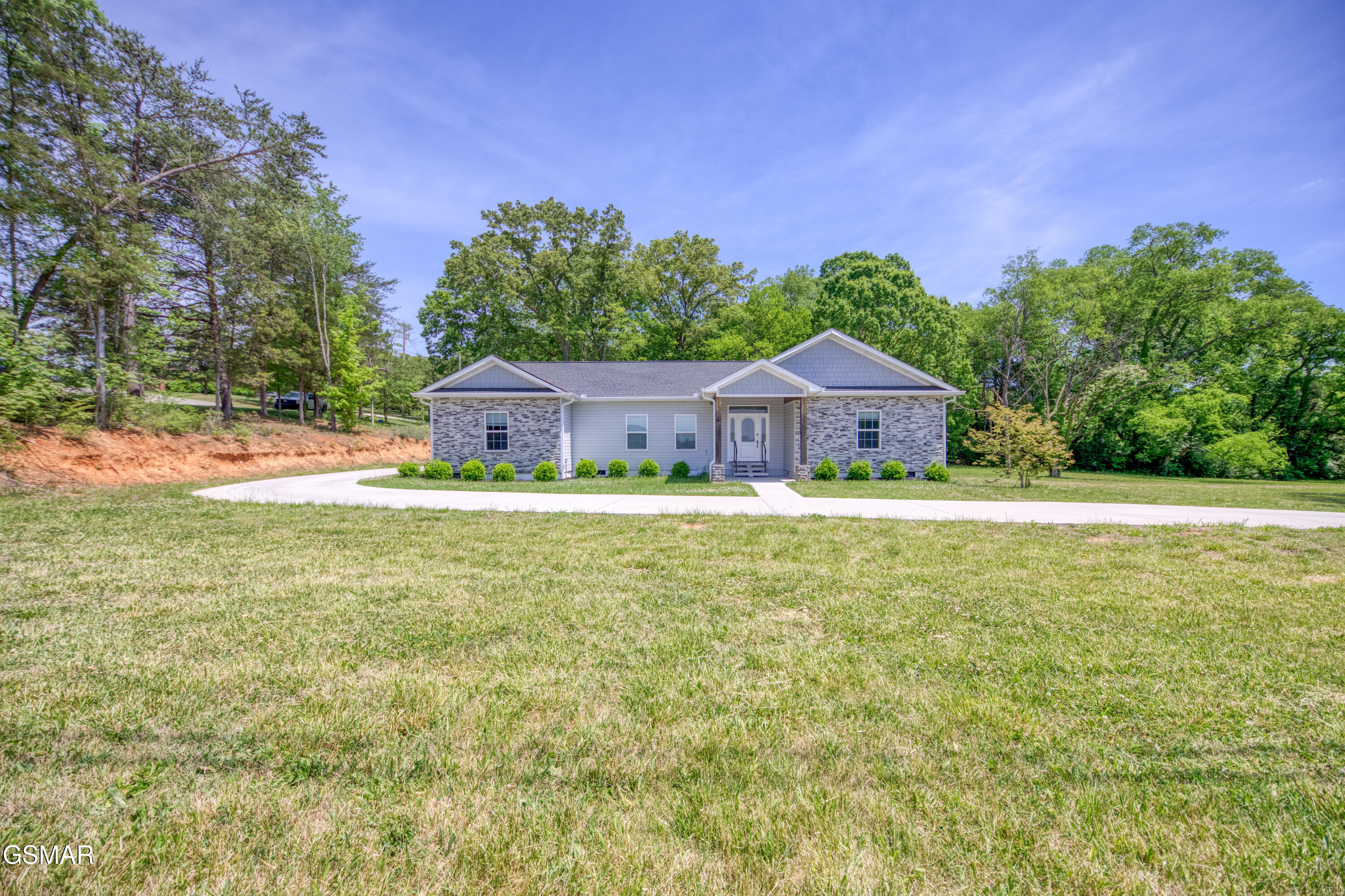 1014 Valley Home Road Dandridge TN 37725