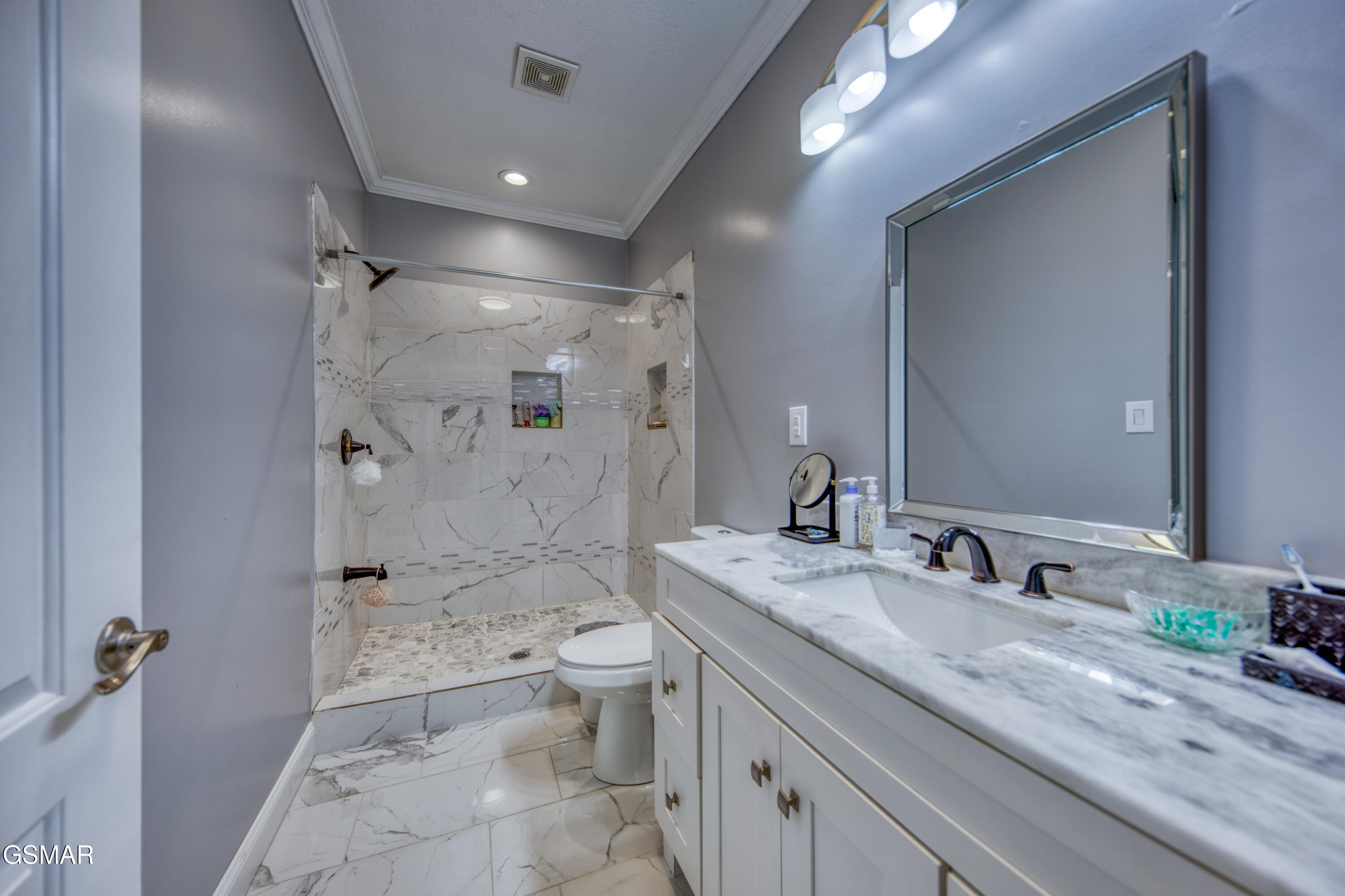 1014 Valley Home Road Dandridge TN 37725