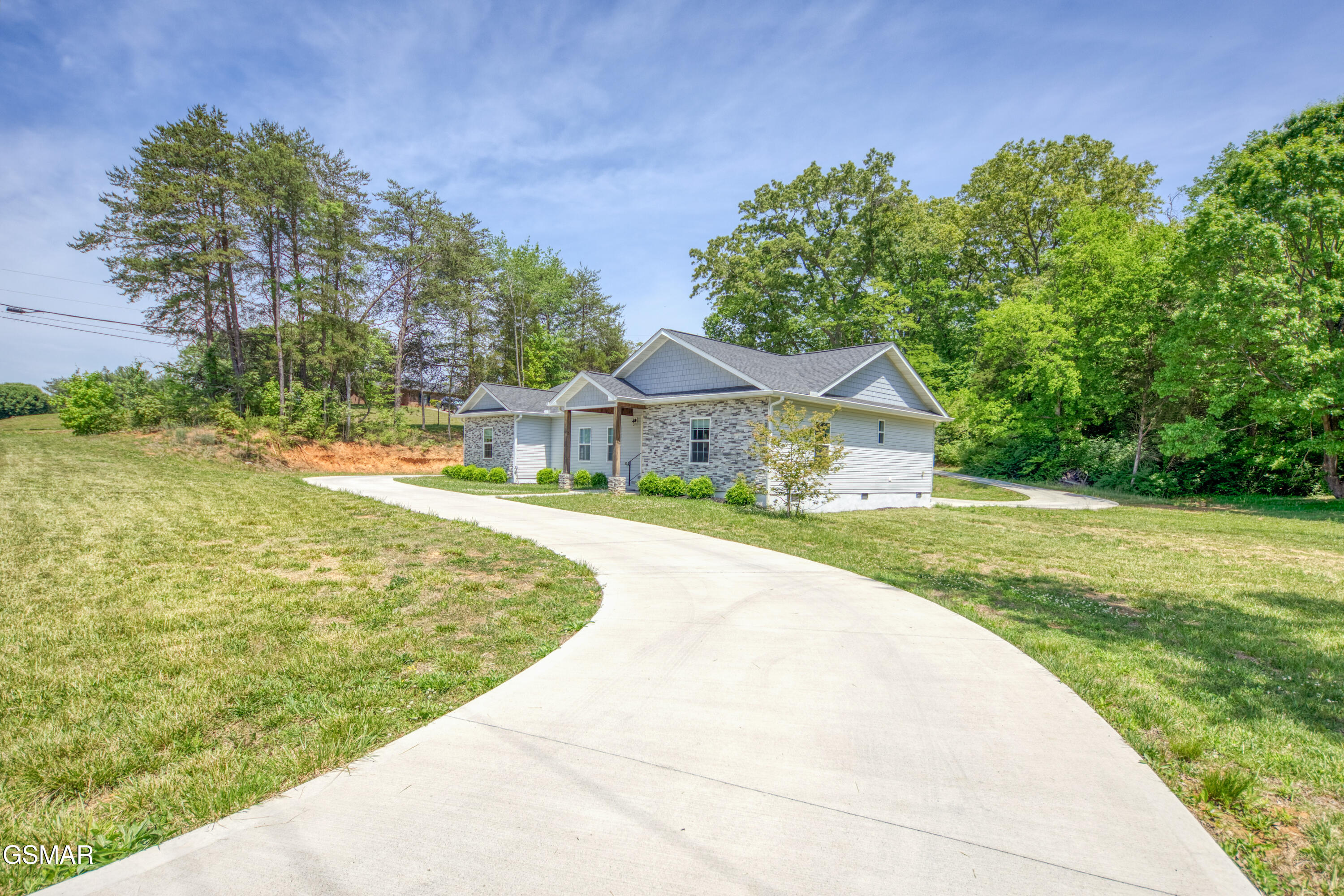 1014 Valley Home Road Dandridge TN 37725