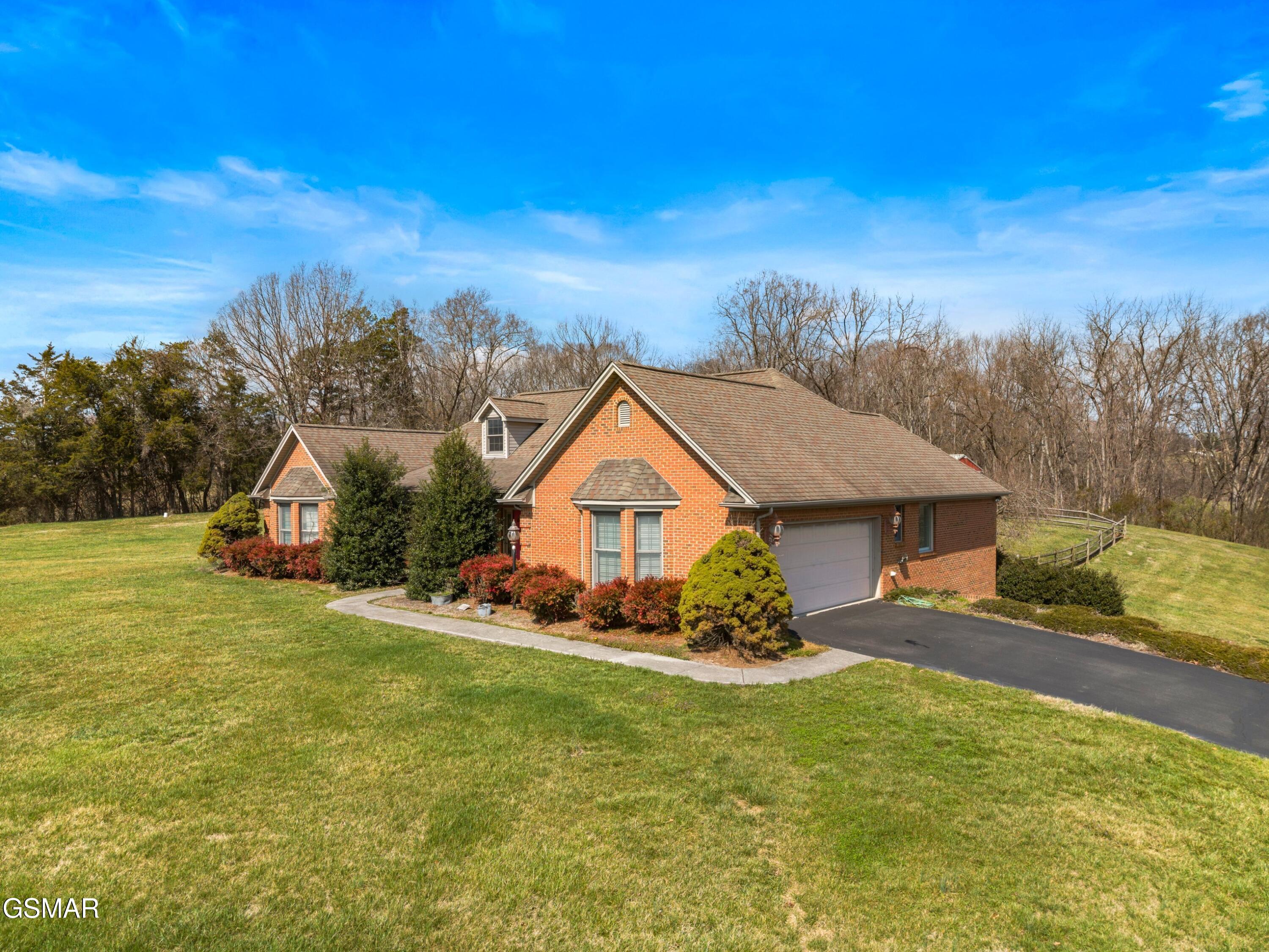 1141 Carolina Drive Dandridge TN 37725