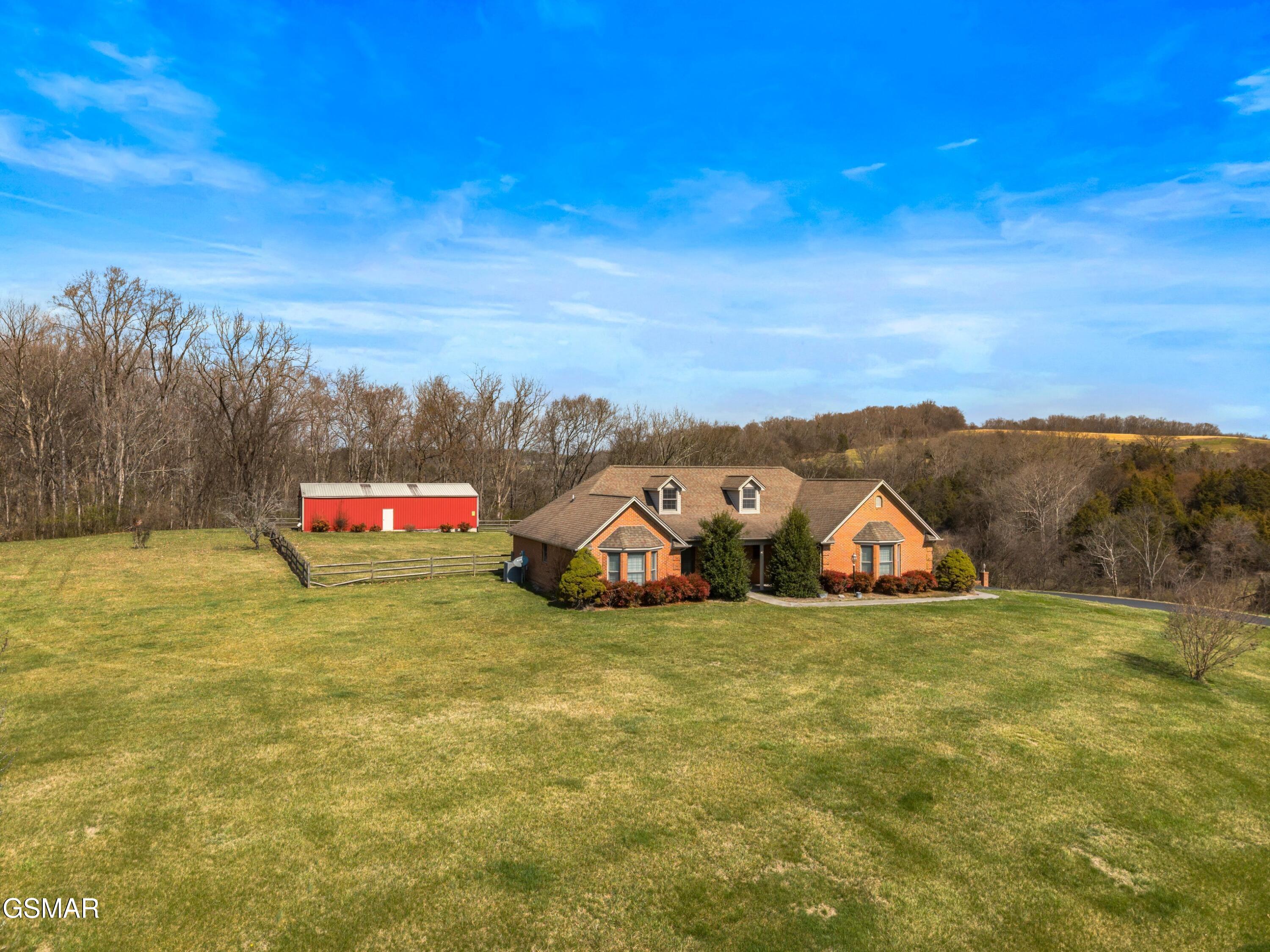 1141 Carolina Drive Dandridge TN 37725