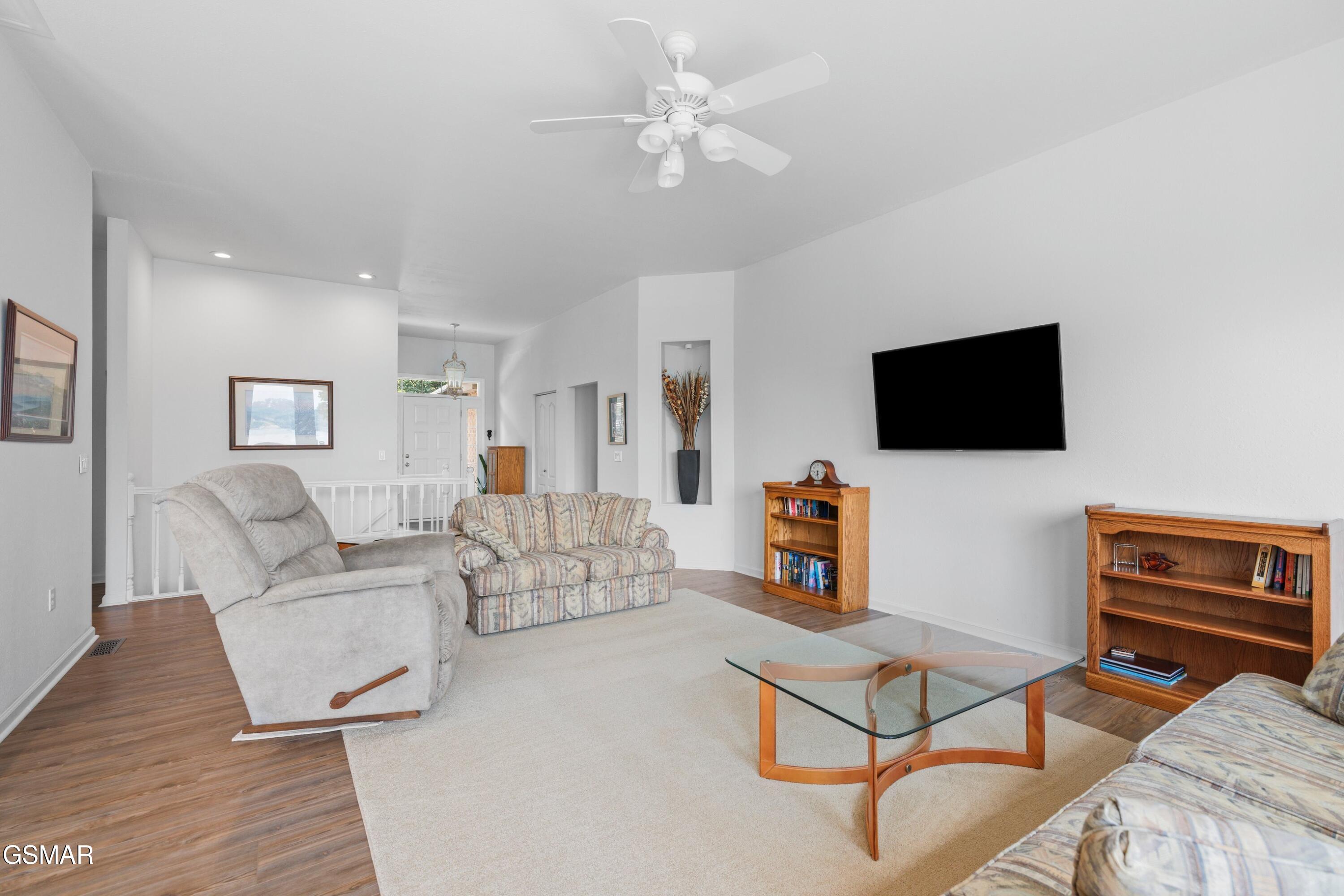 211 Mariners Lane Dandridge TN 37725