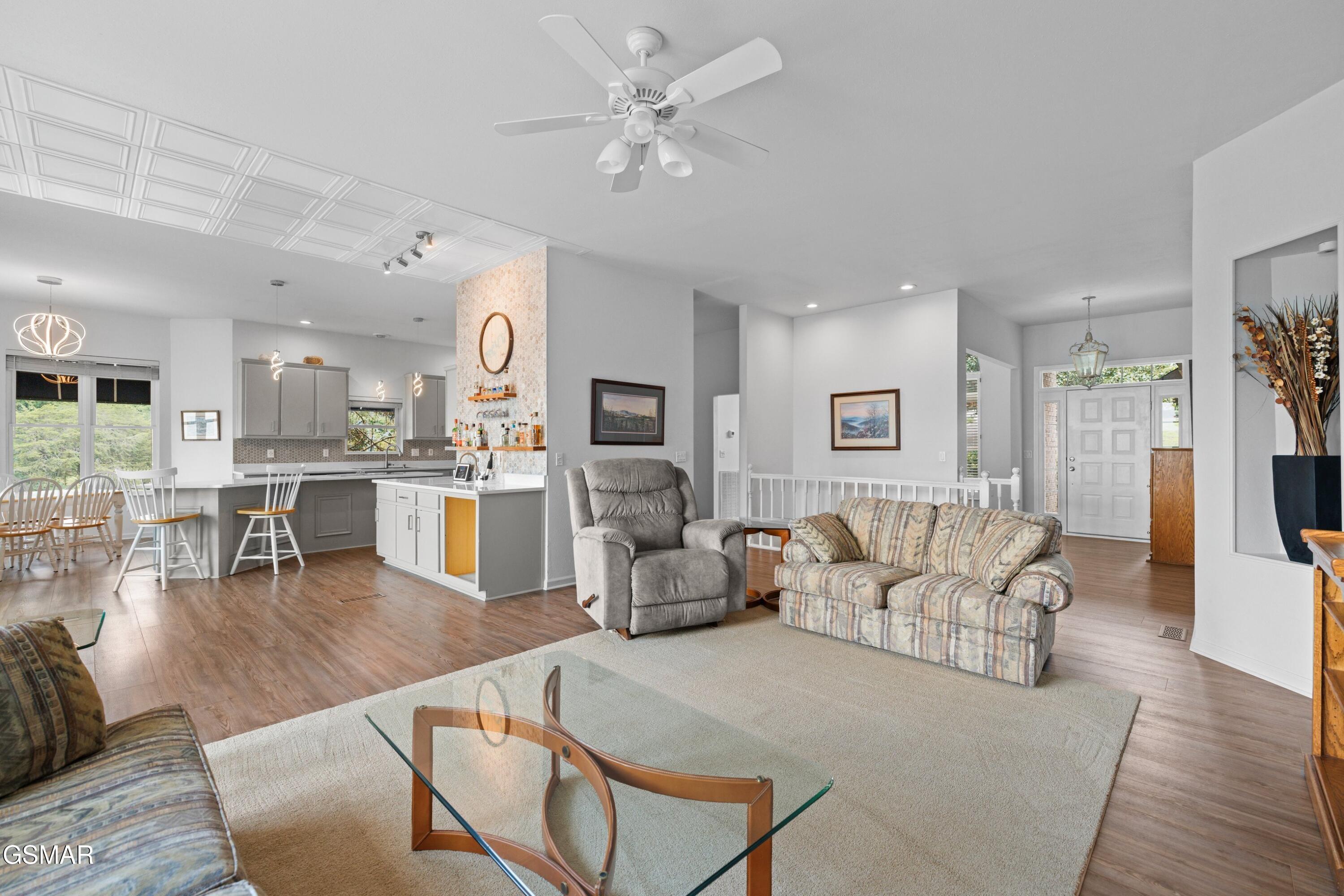 211 Mariners Lane Dandridge TN 37725