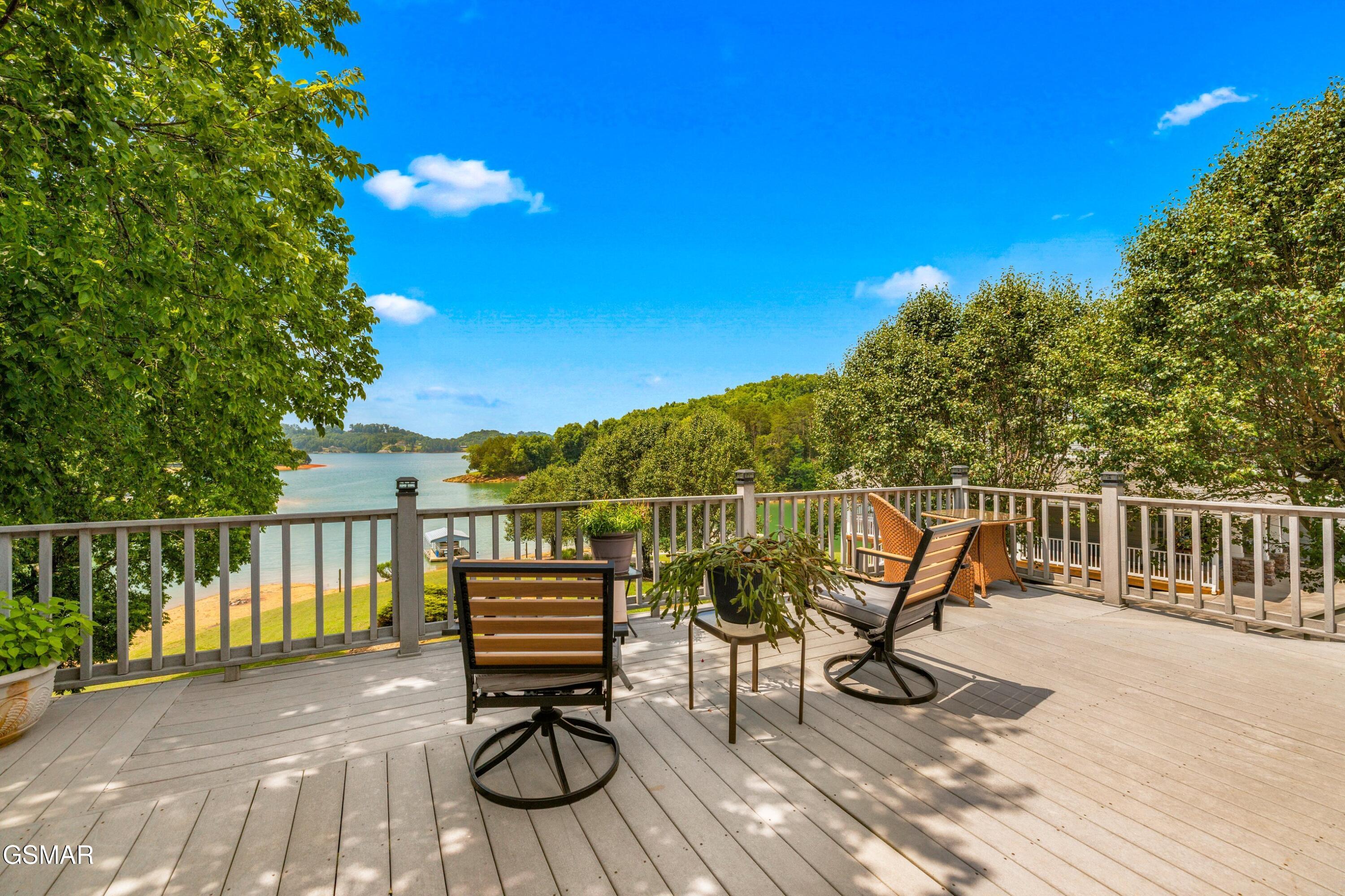 211 Mariners Lane Dandridge TN 37725
