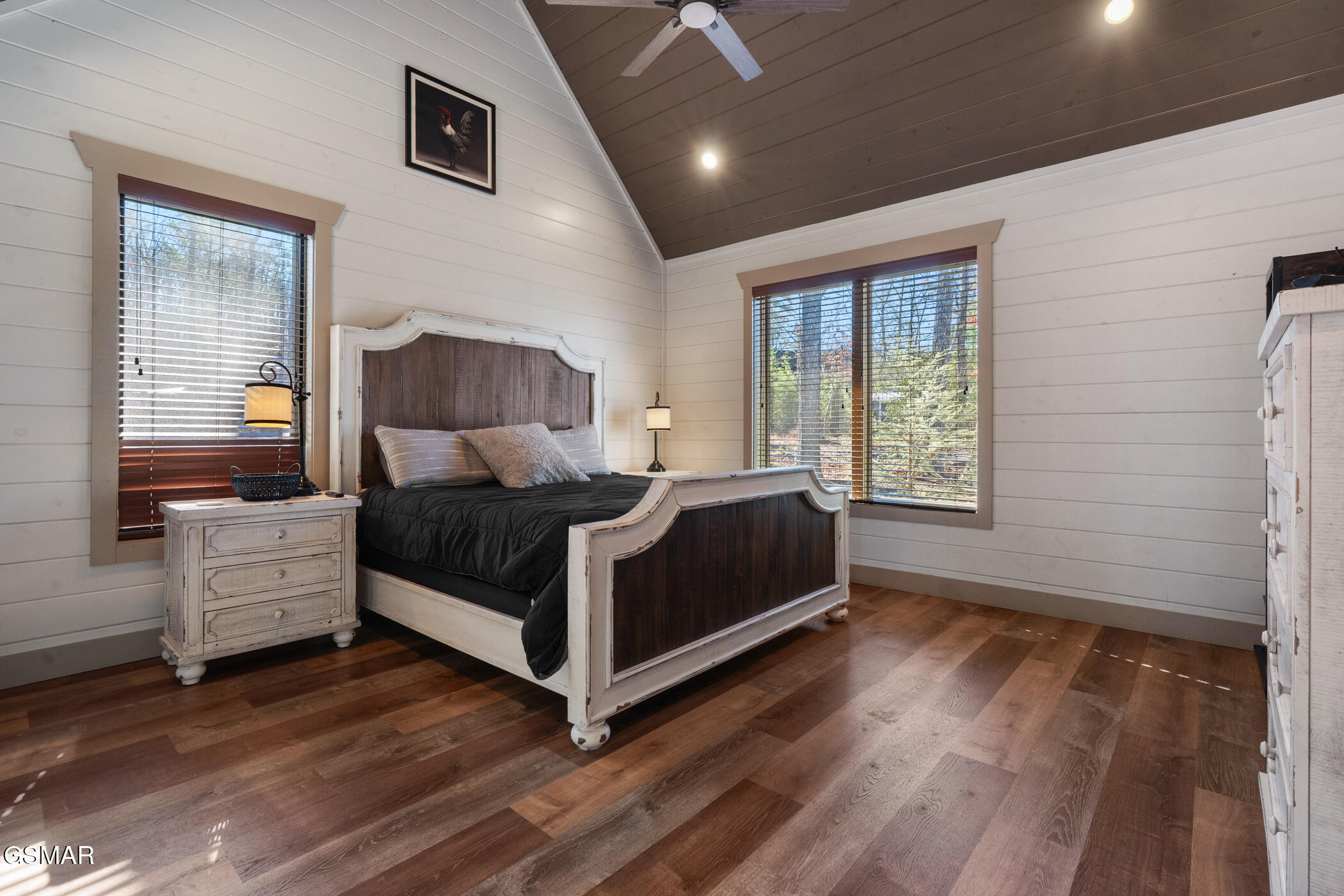 2430 Rainbow Falls Lane Sevierville TN 37862