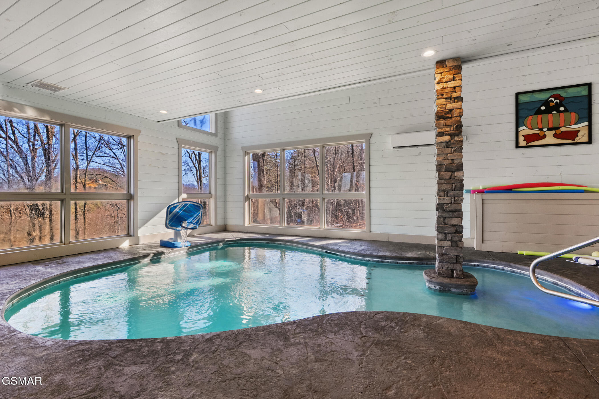 2430 Rainbow Falls Lane Sevierville TN 37862