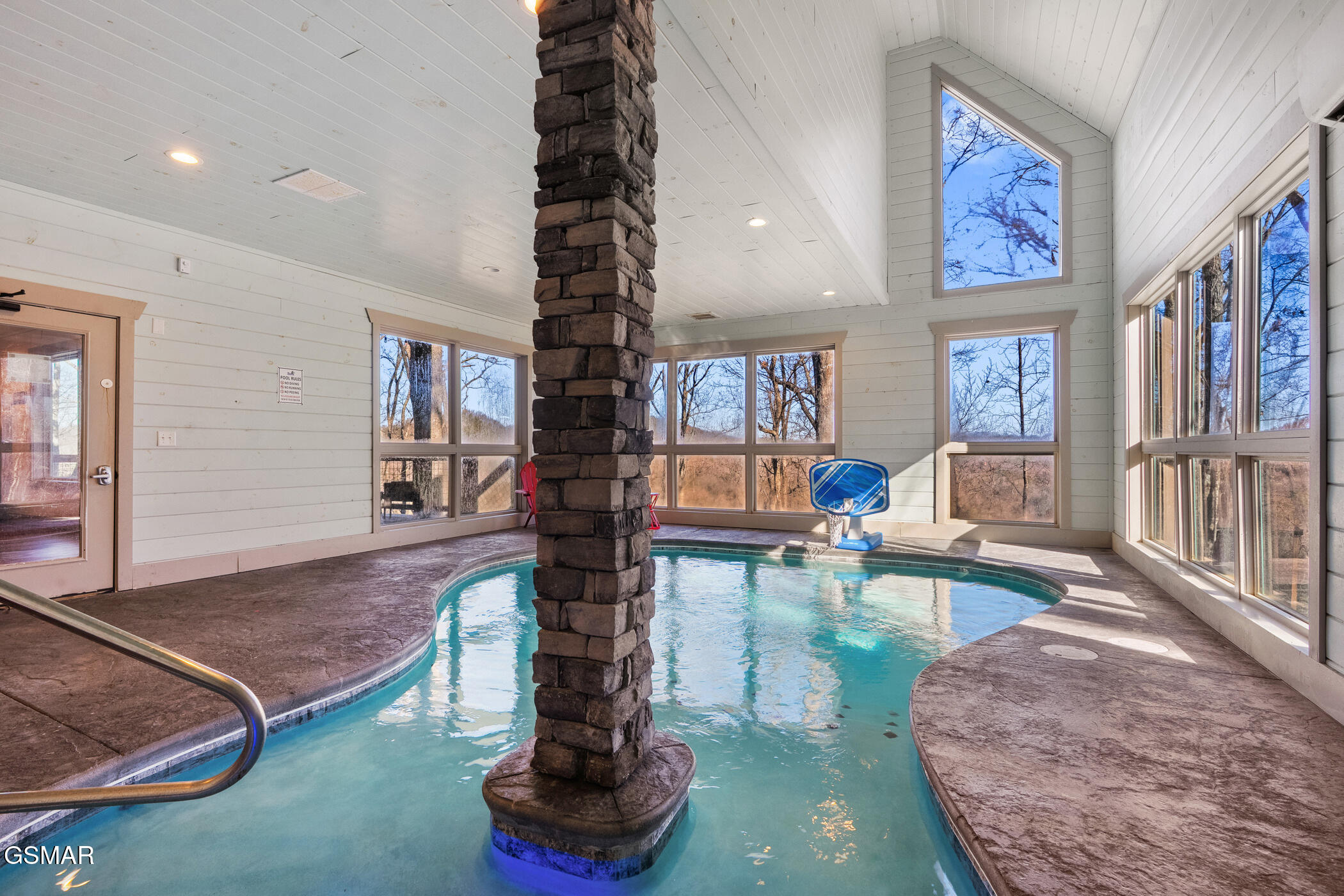 2430 Rainbow Falls Lane Sevierville TN 37862