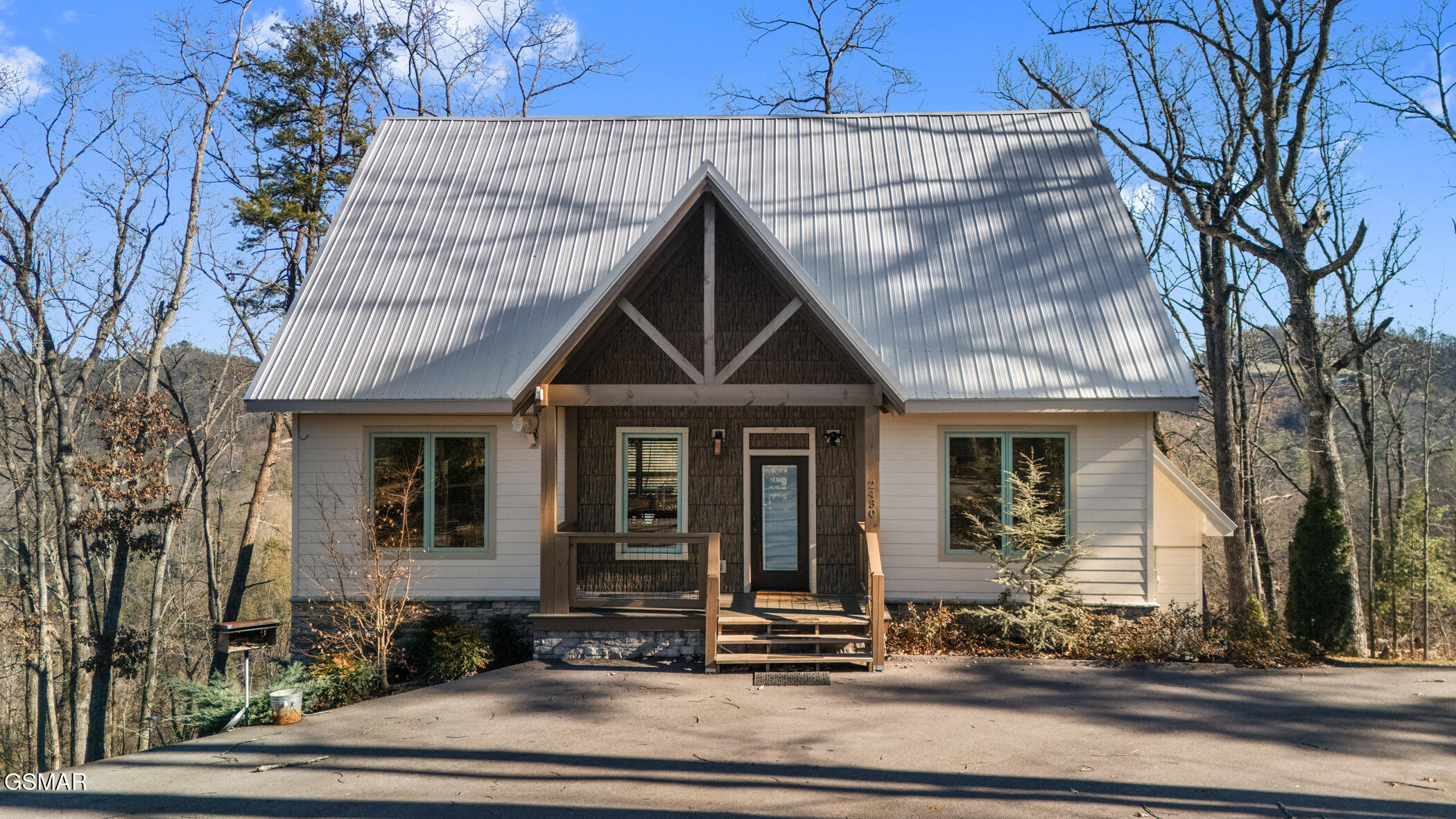 2430 Rainbow Falls Lane Sevierville TN 37862