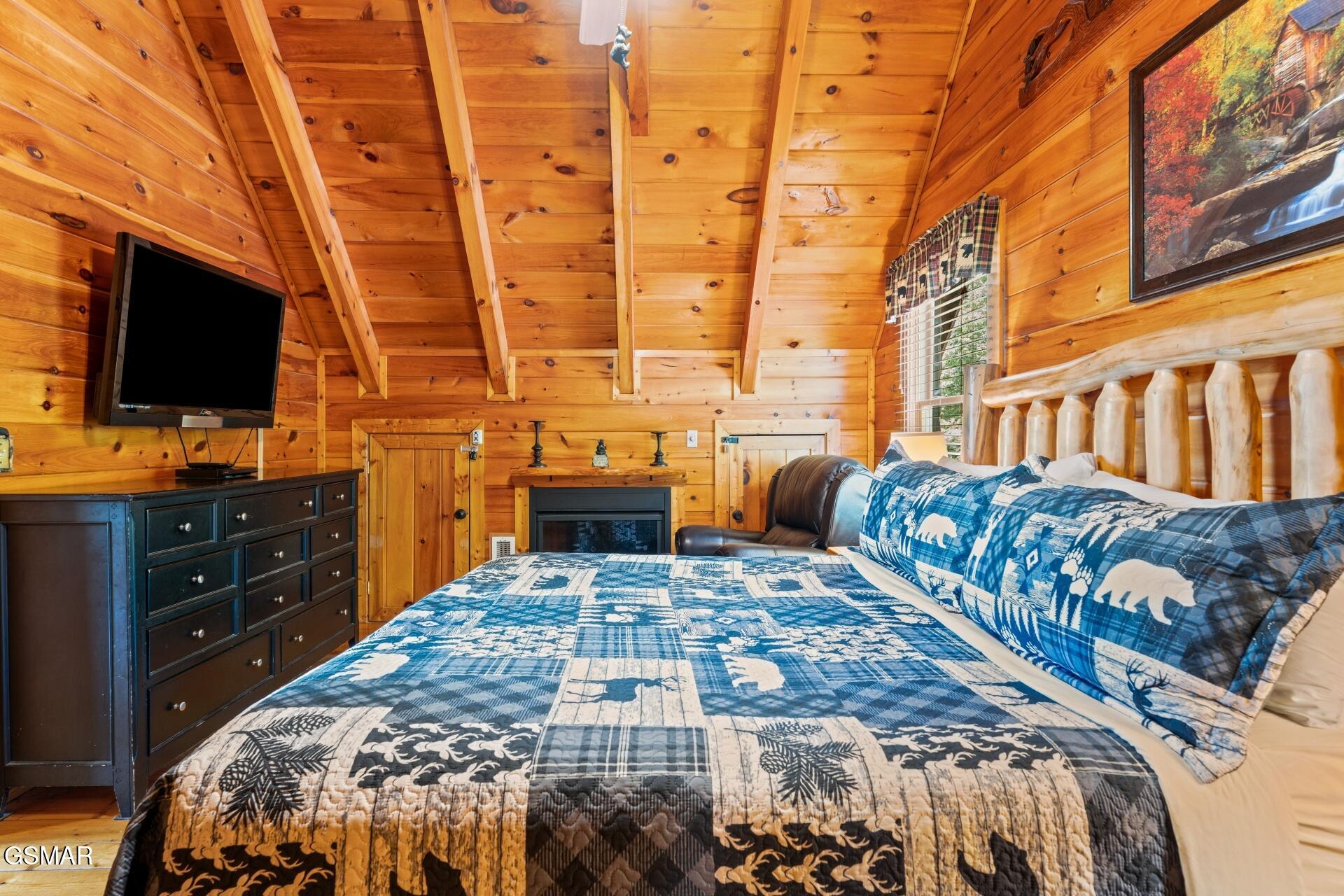 4519 Forest Vista Way Pigeon Forge TN 37863