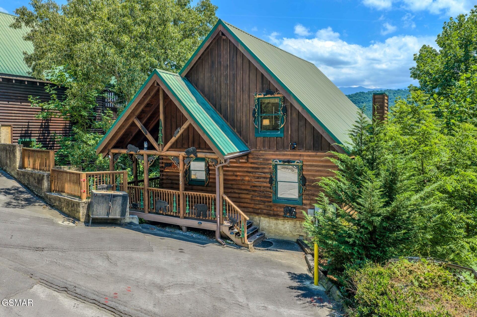 4519 Forest Vista Way Pigeon Forge TN 37863
