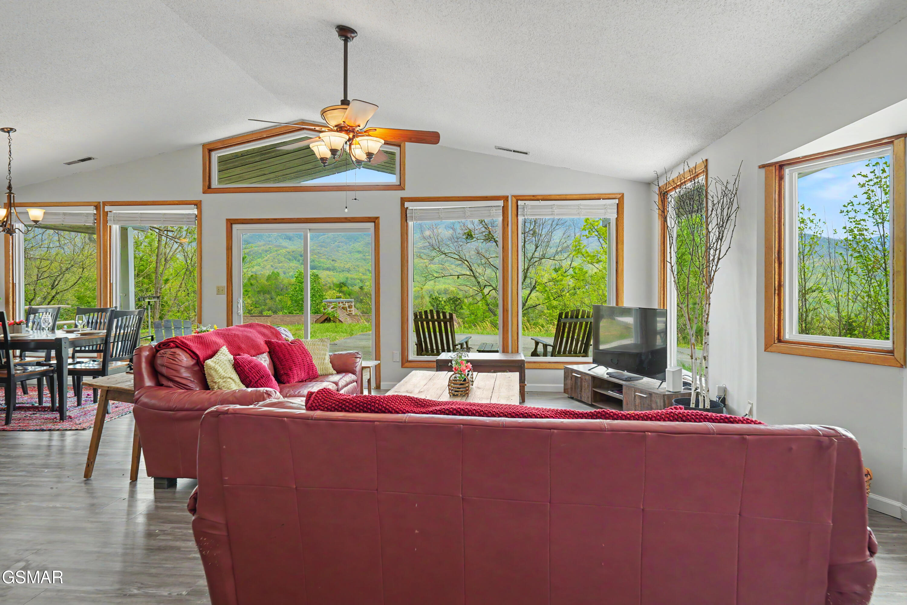 1030 Fox Tail Trail Gatlinburg TN 37738