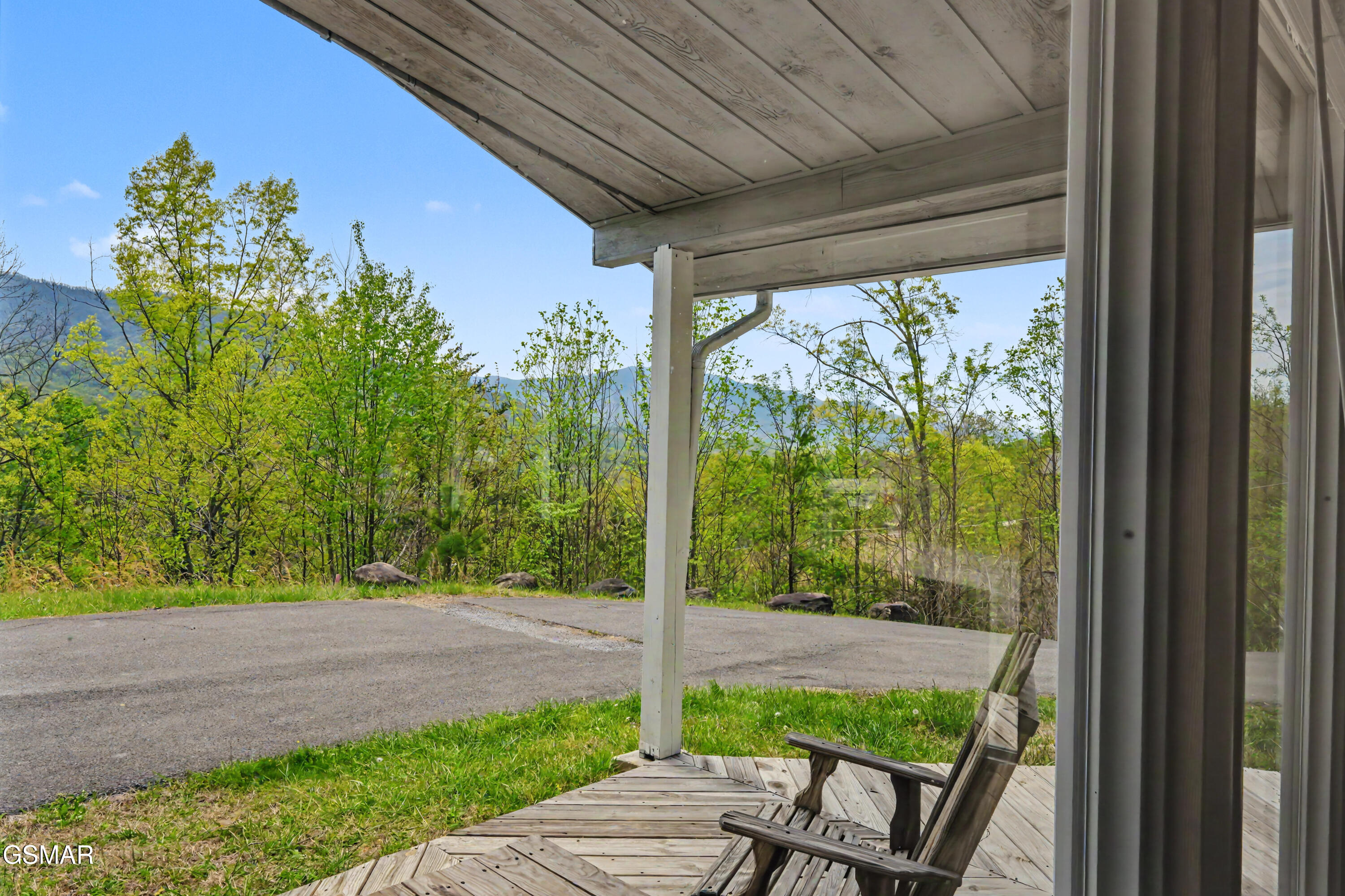 1030 Fox Tail Trail Gatlinburg TN 37738