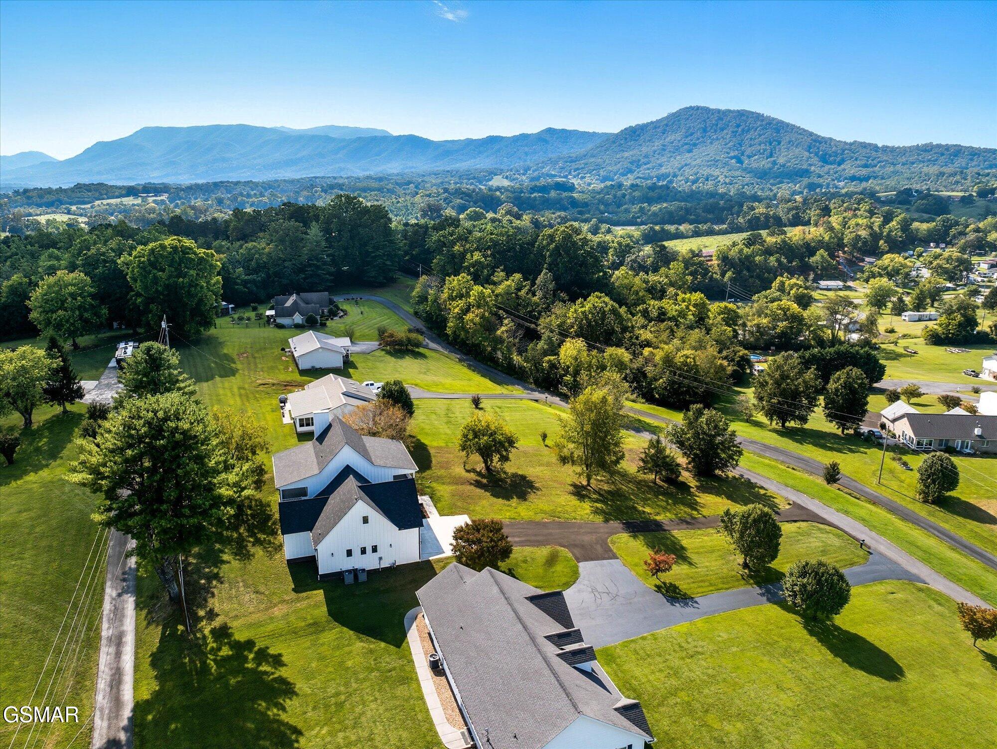 183 Thorn Road Newport TN 37821