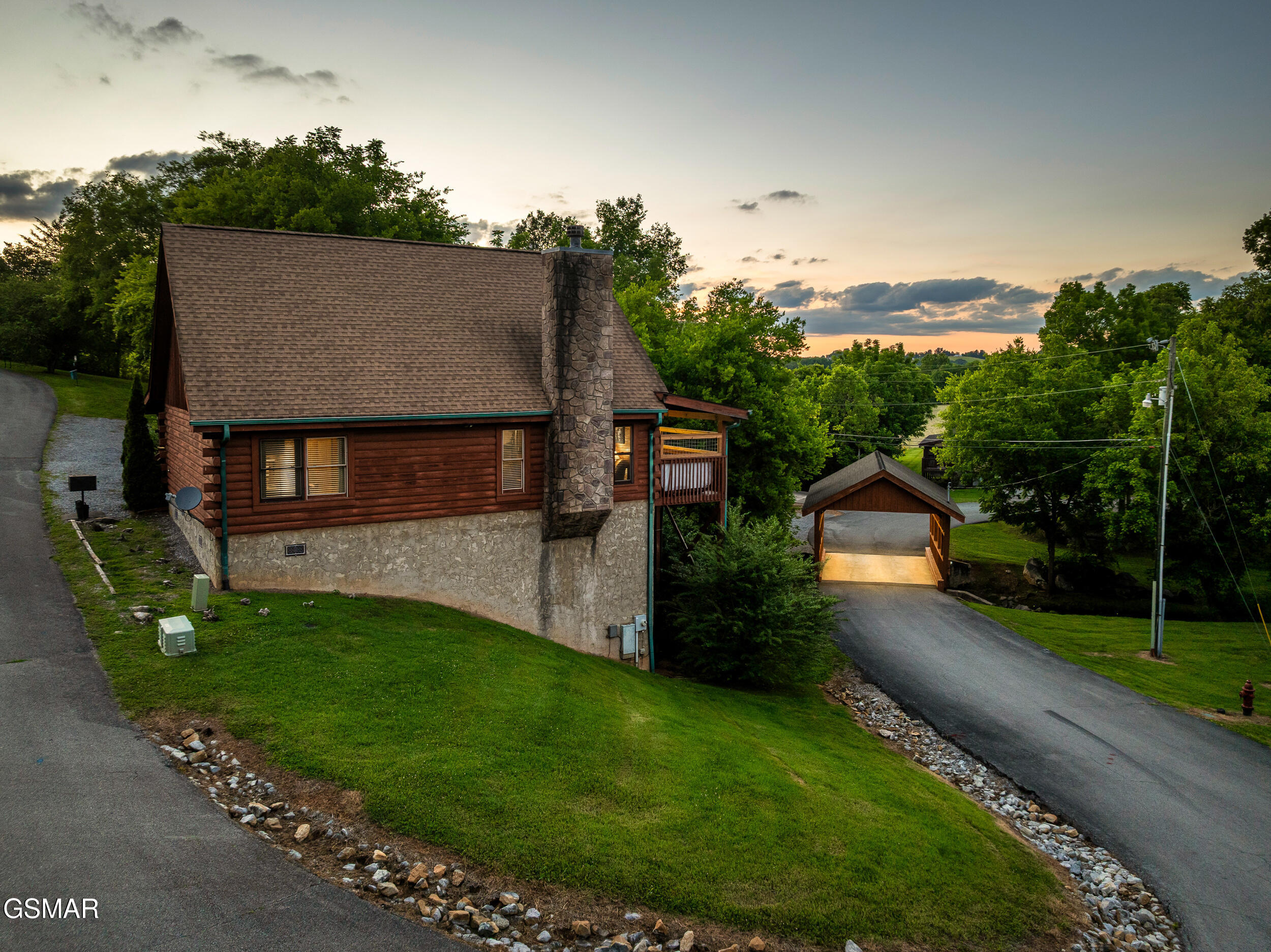 1810 Trout Way Sevierville TN 37862