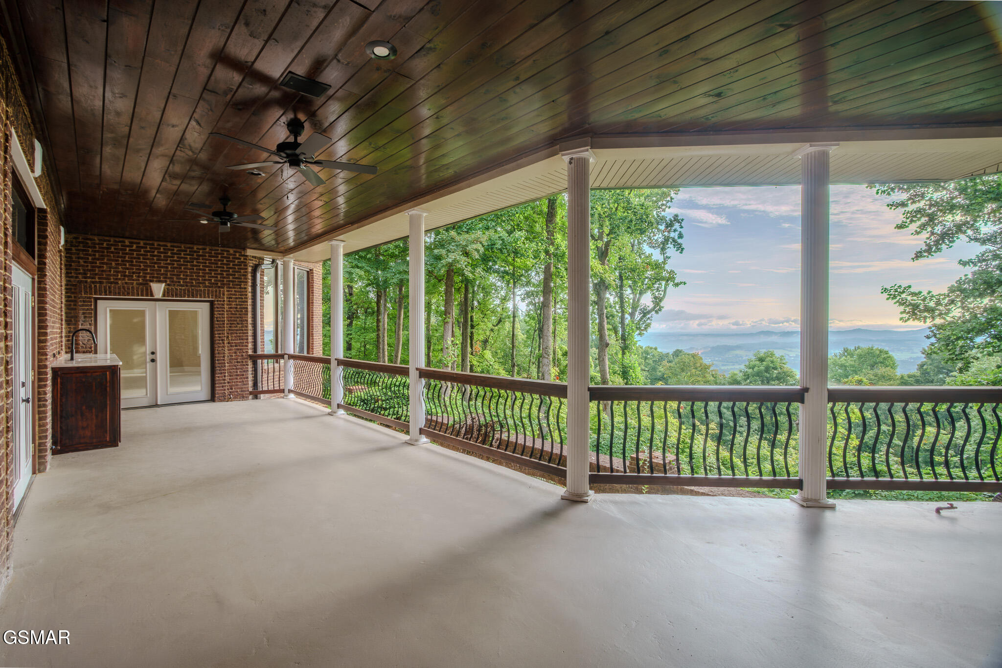 431 Thomas Loop Road Sevierville TN 37876
