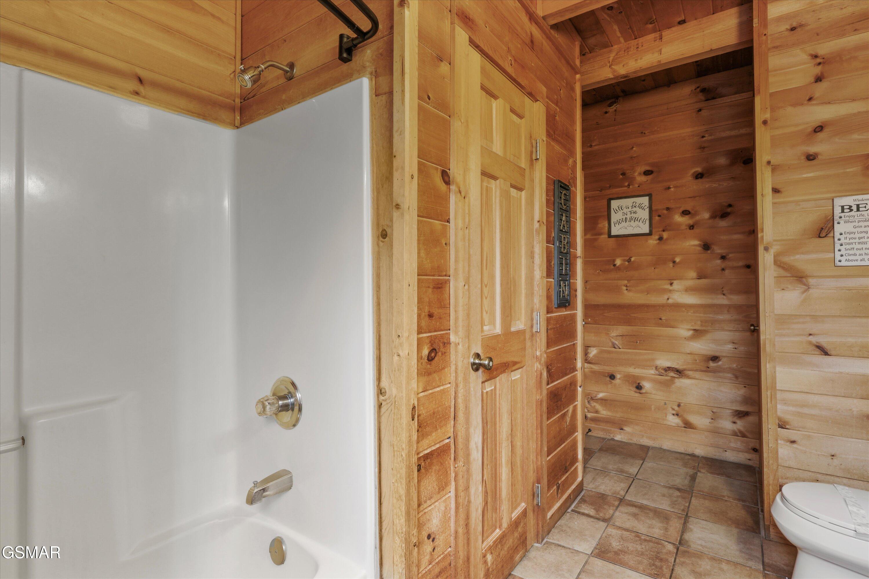 1590 Sky View Drive Sevierville TN 37876