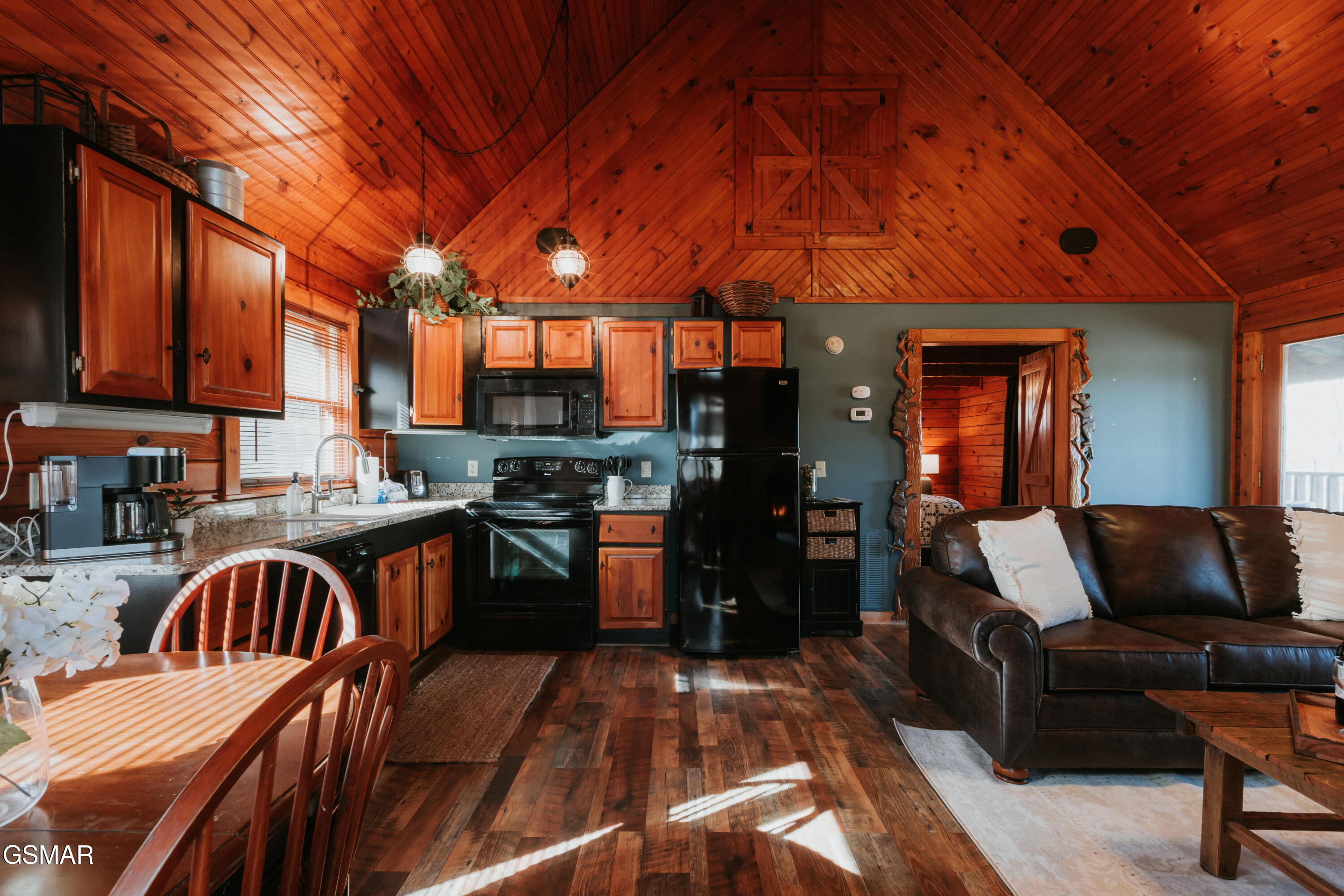 1522 Ridgecrest Drive Sevierville TN 37876