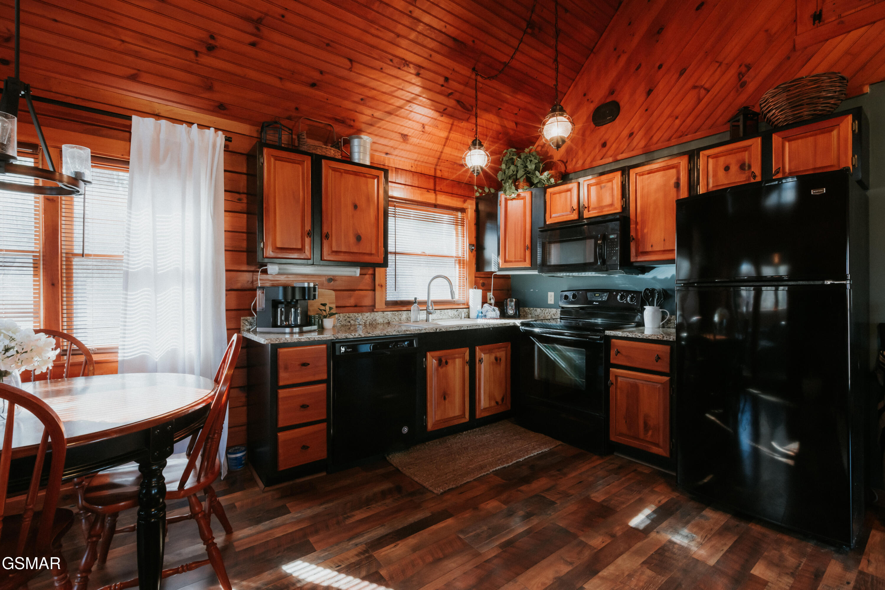 1522 Ridgecrest Drive Sevierville TN 37876