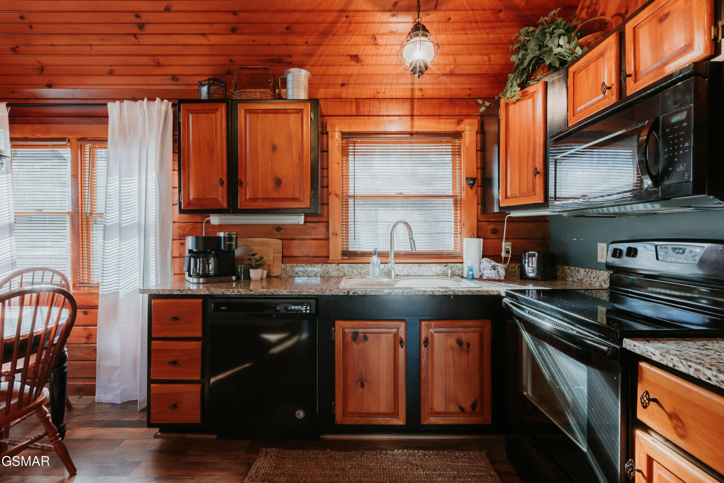 1522 Ridgecrest Drive Sevierville TN 37876