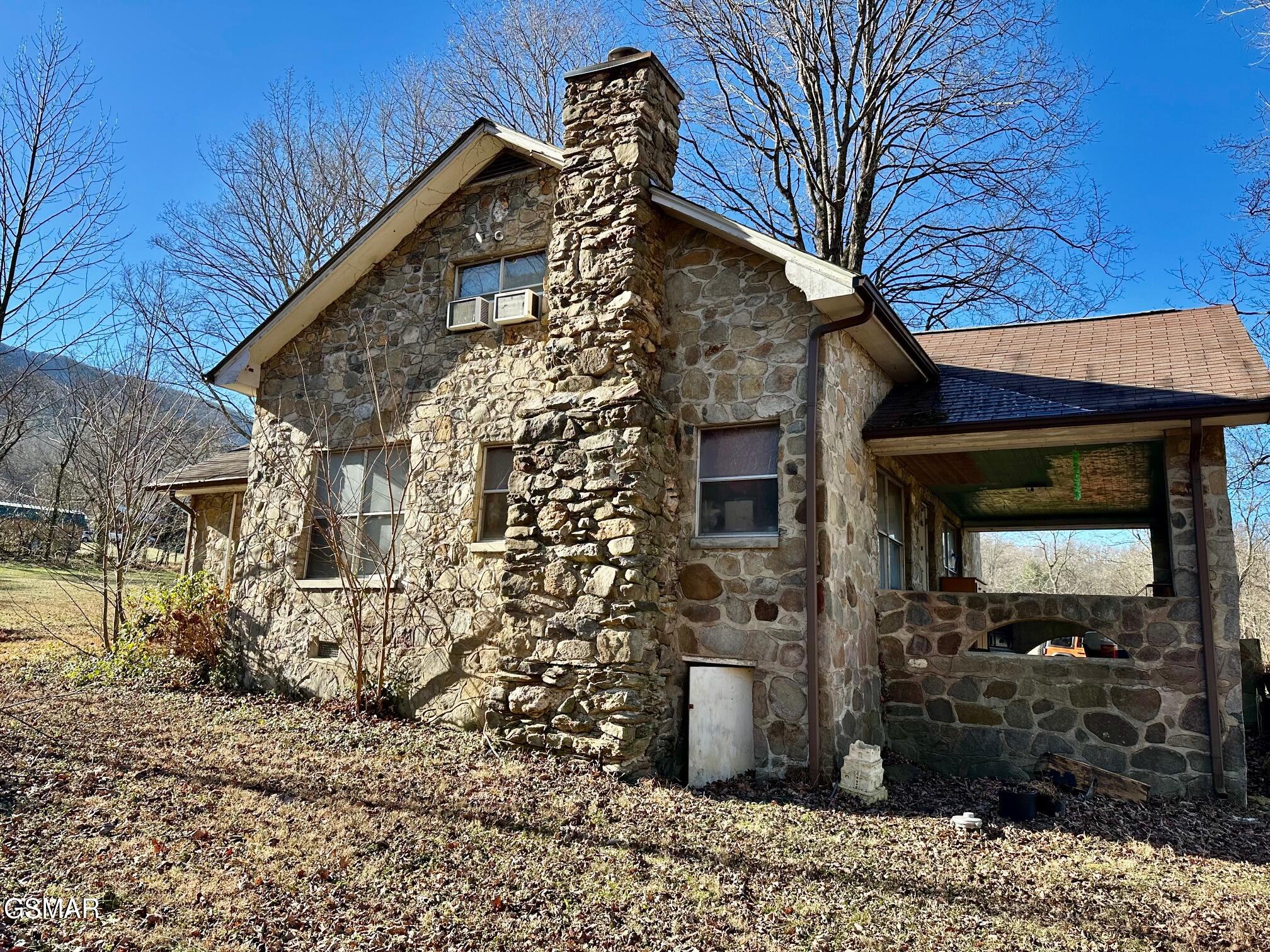 3528 Sugar Camp Circle Sevierville TN 37862