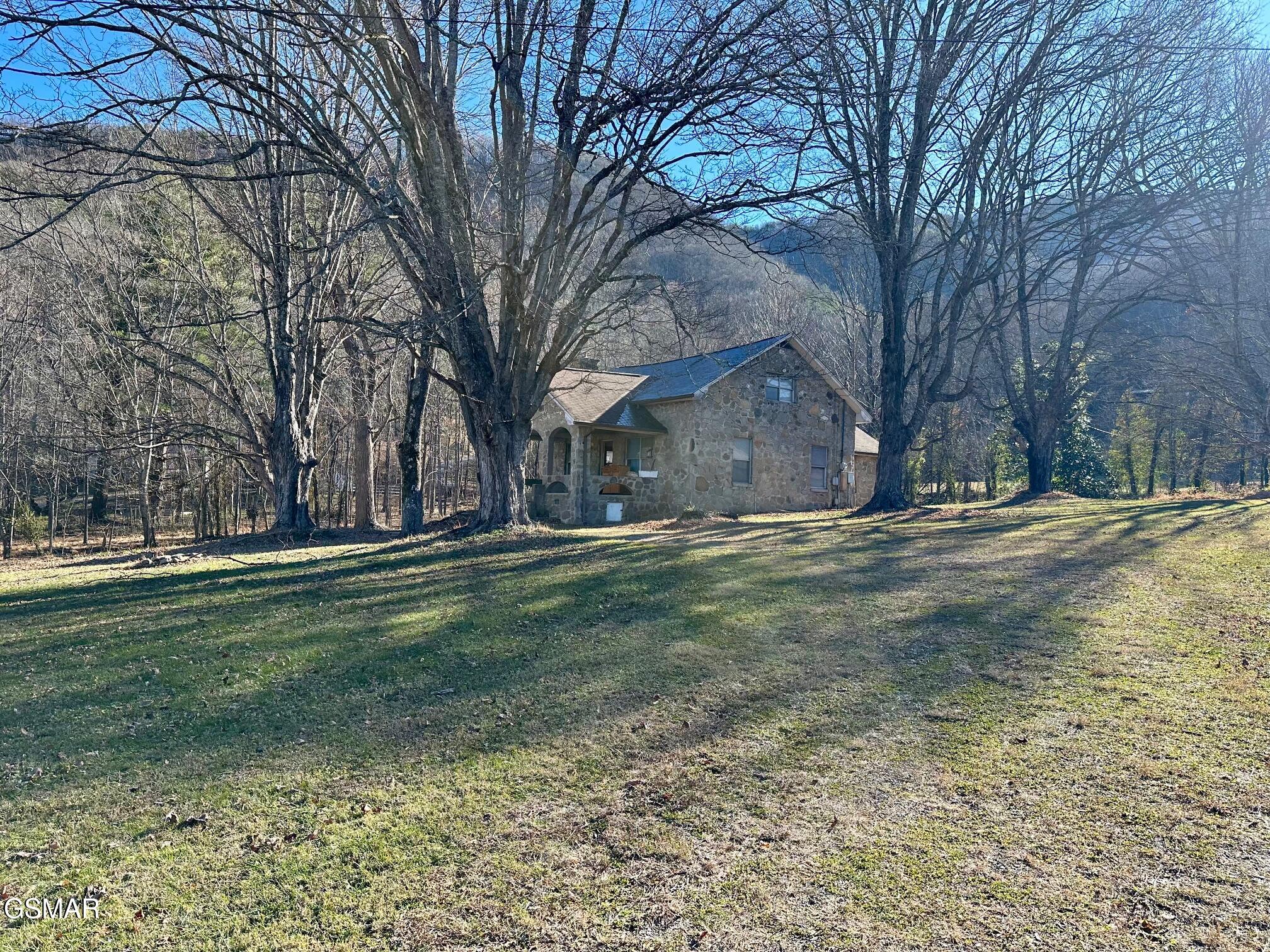 3528 Sugar Camp Circle Sevierville TN 37862