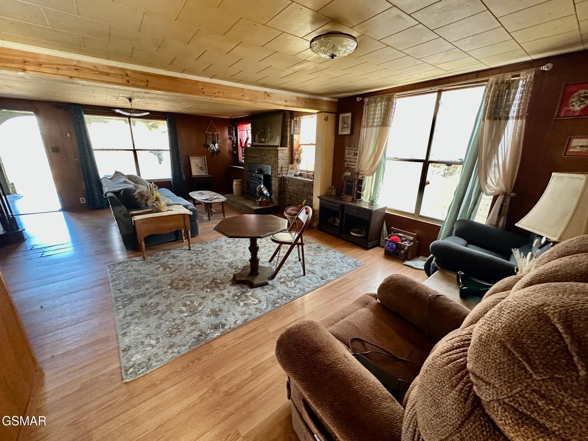 3528 Sugar Camp Circle Sevierville TN 37862