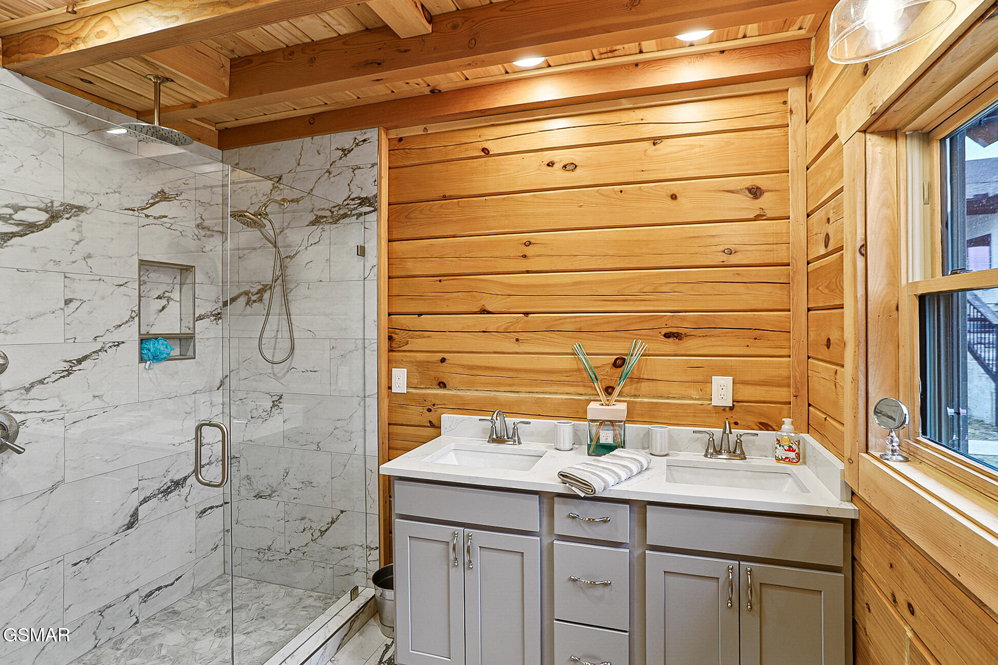1144 Sanctuary Shores Way Sevierville TN 37876